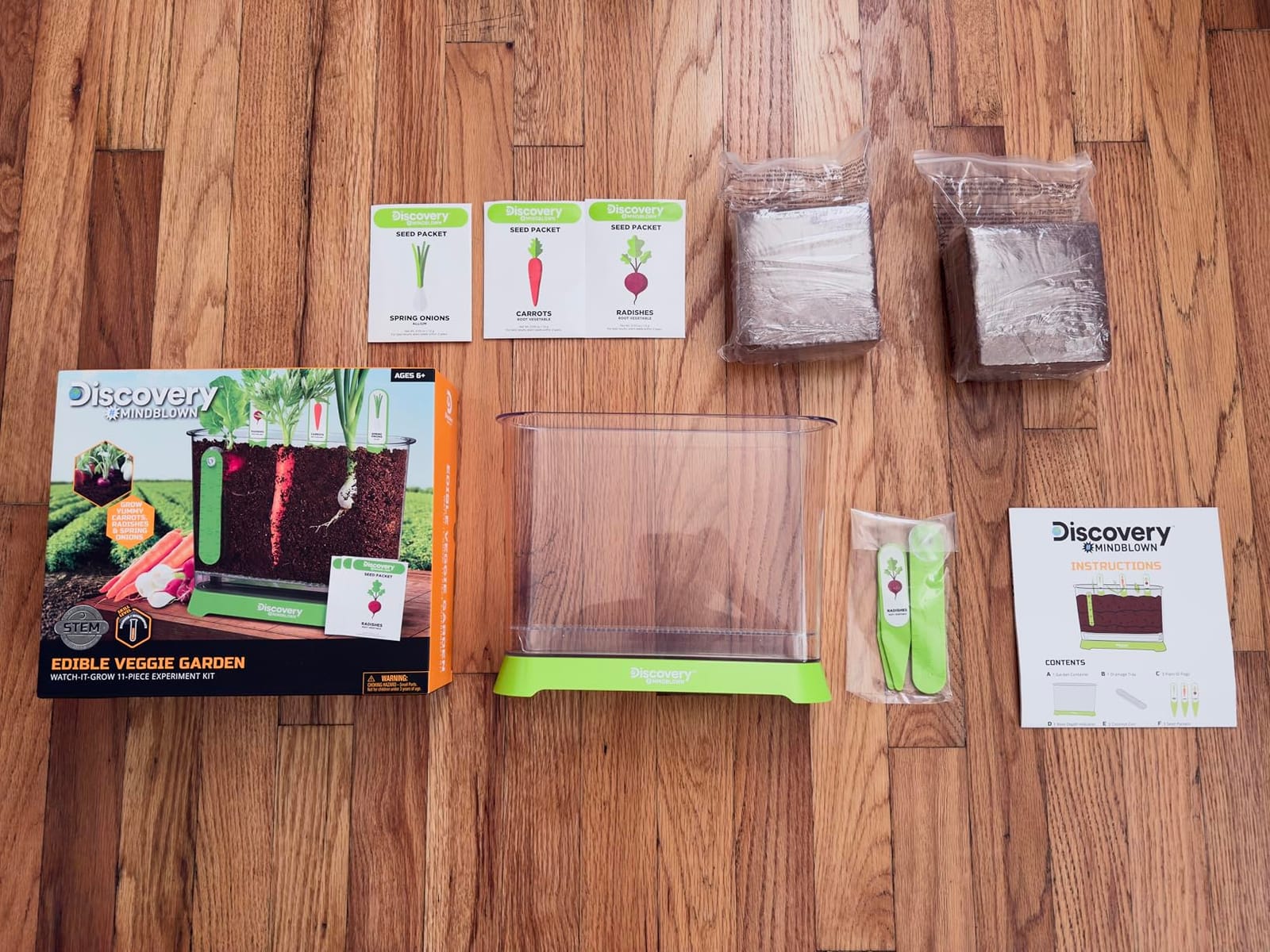 Discovery Edible Veggie Garden Watch-It-Grow Kit - DIY STEM Activity for Kids | Grow Carrots, Radishes & Onions| 11-Piece Science Kit with Seeds, Potting Mix & Root Tracker| Learning Toy Gift Ages 6+ customer photo 1
