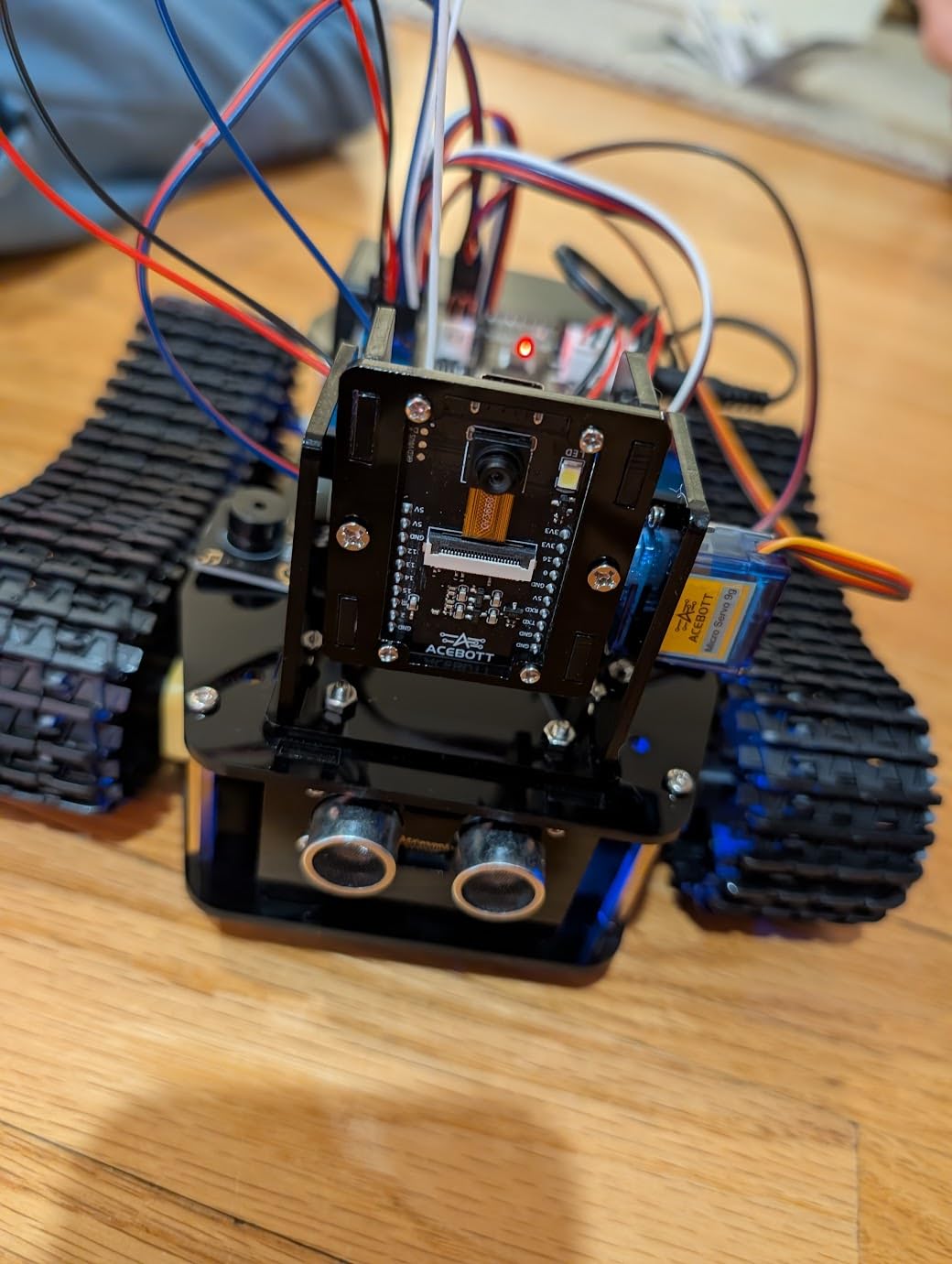 ACEBOTT Robotics for Kids Ages 8-12 12-16, Smart Robot Car Kit Compatible with BBC Micro:bit V2,STEM Toys Coding Robot Kit Compatible with LEGO,Gift for Kids and Teens(Included Micro:Bit) Controller customer photo 2