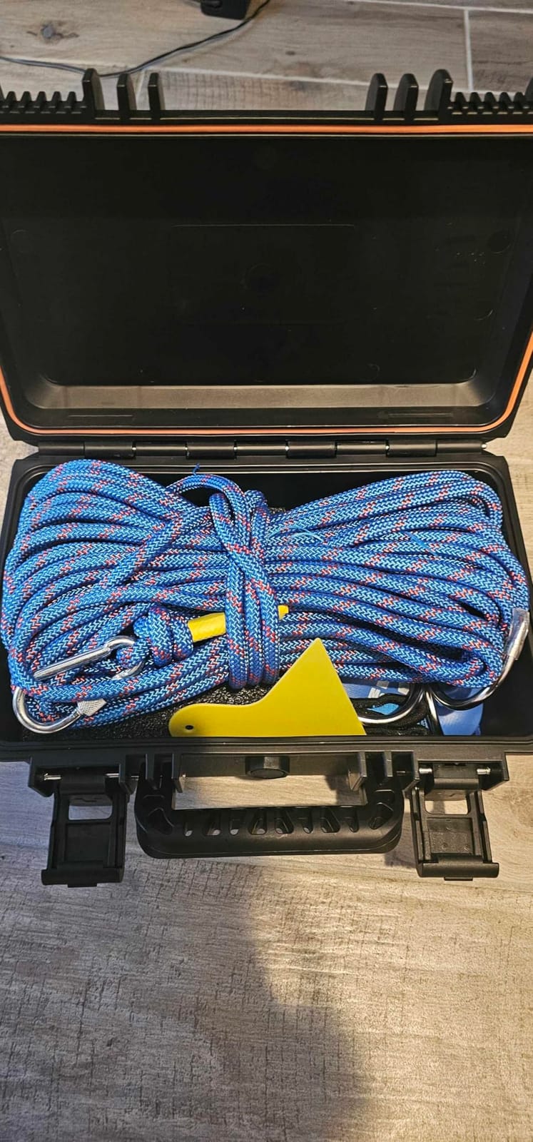 Magnetpro 2000LB's Complete Double Sided Fishing Magnet Kit, Neodymium Magnets, Rope, Carabiner, Gloves, Grappling Hook & Carry Case customer photo 2
