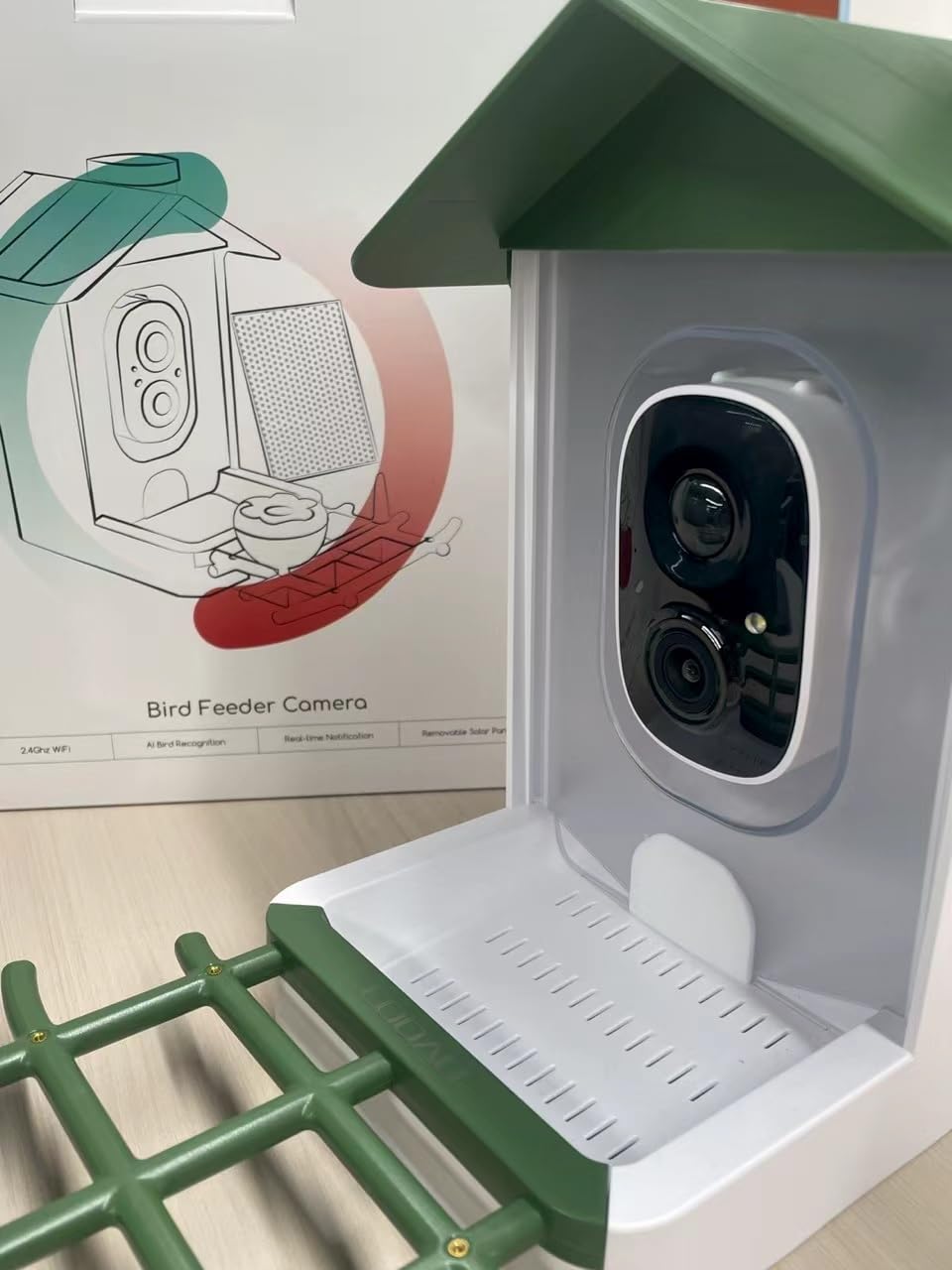 COOAU 5MP Smart Bird Feeder with Camera, 30% Faster Solar Charging | Free 30-Day AI Bird Identification, Live Video Birdwatching and Notifications, Gifts for Parents, Backyard Garden Decor-Green customer photo 1