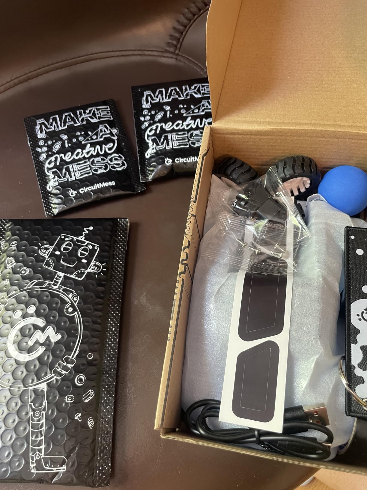 CircuitMess Wheelson 2.0 DIY AI Self-Driving Car Kit | Build & Code Your Own Autonomous Robot | Educational STEM Gift for Ages 11+ customer photo 1