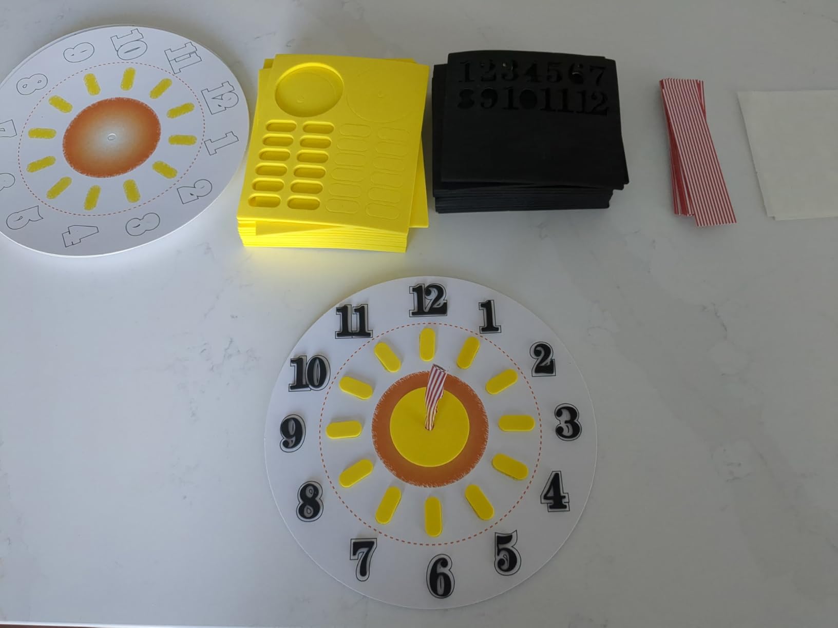 Ireer 24 Pcs DIY Sundial Craft Kit Educational Learning Teaches Time Solar Shadow Concepts Easy to Assemble for Home School Classroom Group Science Activity customer photo 1