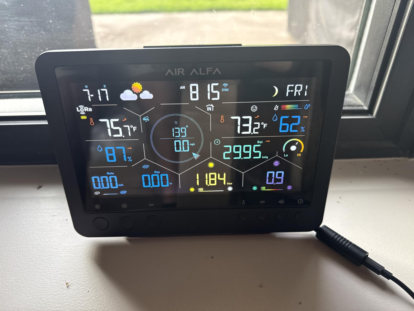 4900FT WiFi Smart Weather Stations Wireless Indoor Outdoor, LoRa Based Wireless Weather Station with 7-in-1 Solar Sensor, Thermo-Hygro Sensor, Bird Spike, CSV Export & Calibration Black customer photo 2