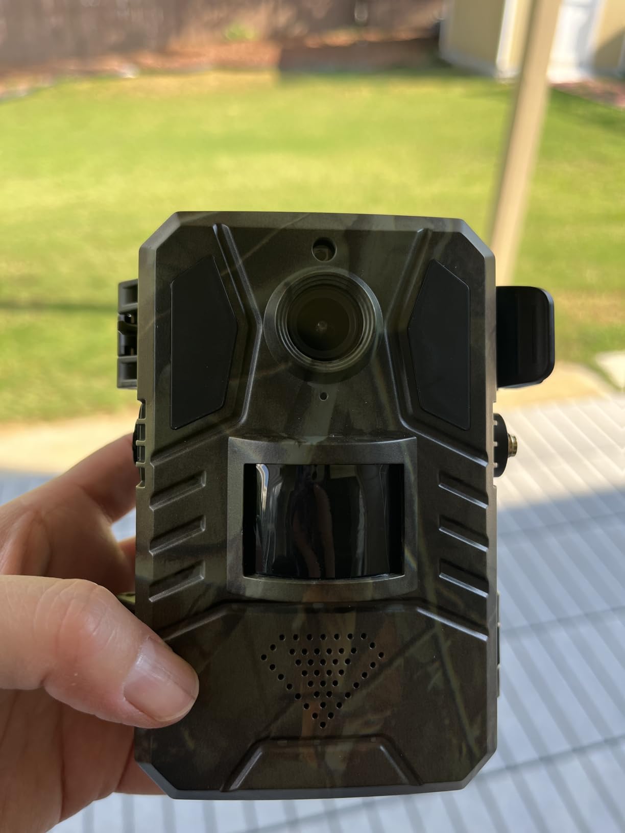Loatos Trail Camera, 4G LTE Cellular Trail Camera AI Detection 2K Live View, Game Camera Built-in SIM Card Unlimited Data, 4W Solar Powered Game Cameras with Night Vision Motion Activated Waterproof customer photo 1