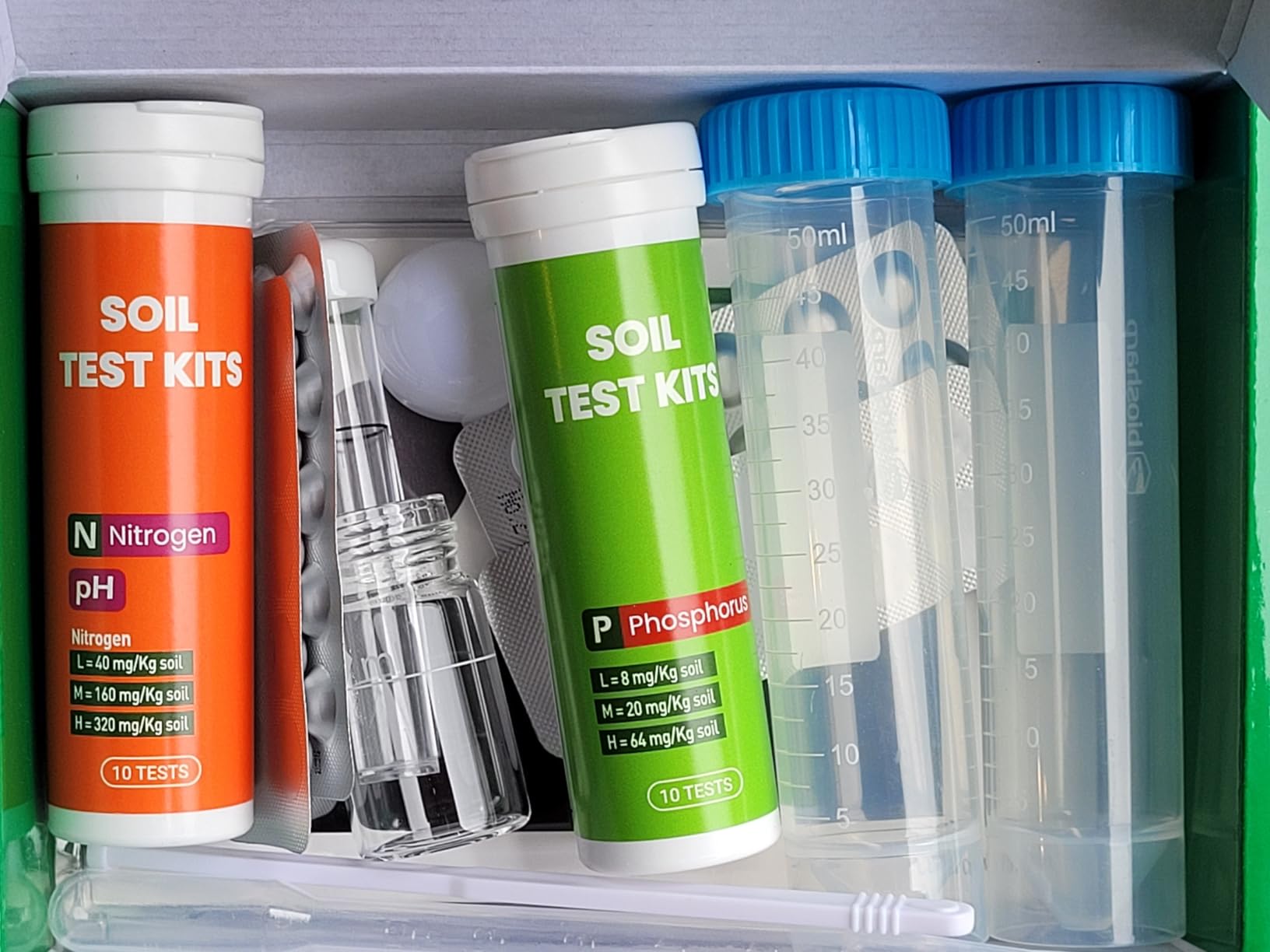 Soil Test Kit 4-in-1 for Lawns & Gardens - 40 Tests (pH, Nitrogen, Phosphorus, Potassium) - Easy Soil Testing Kit for Vegetable Garden, Lawn & Plants customer photo 1
