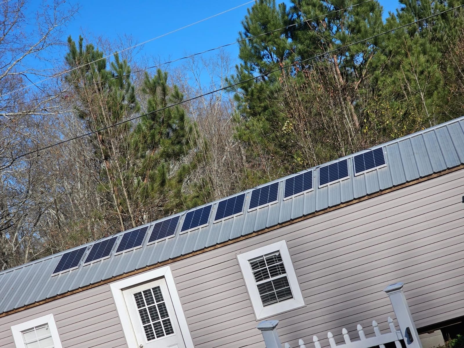 ECO-WORTHY 200 watt Solar Panel N-Type, 2PCS 100 Watt 18V Monocrystalline | 25% High Efficiency, 16BB, IP68 Waterproof, Perfect for RV, Marine, Rooftop, Trailer Camper, Farm and Other Off-Grid System customer photo 2