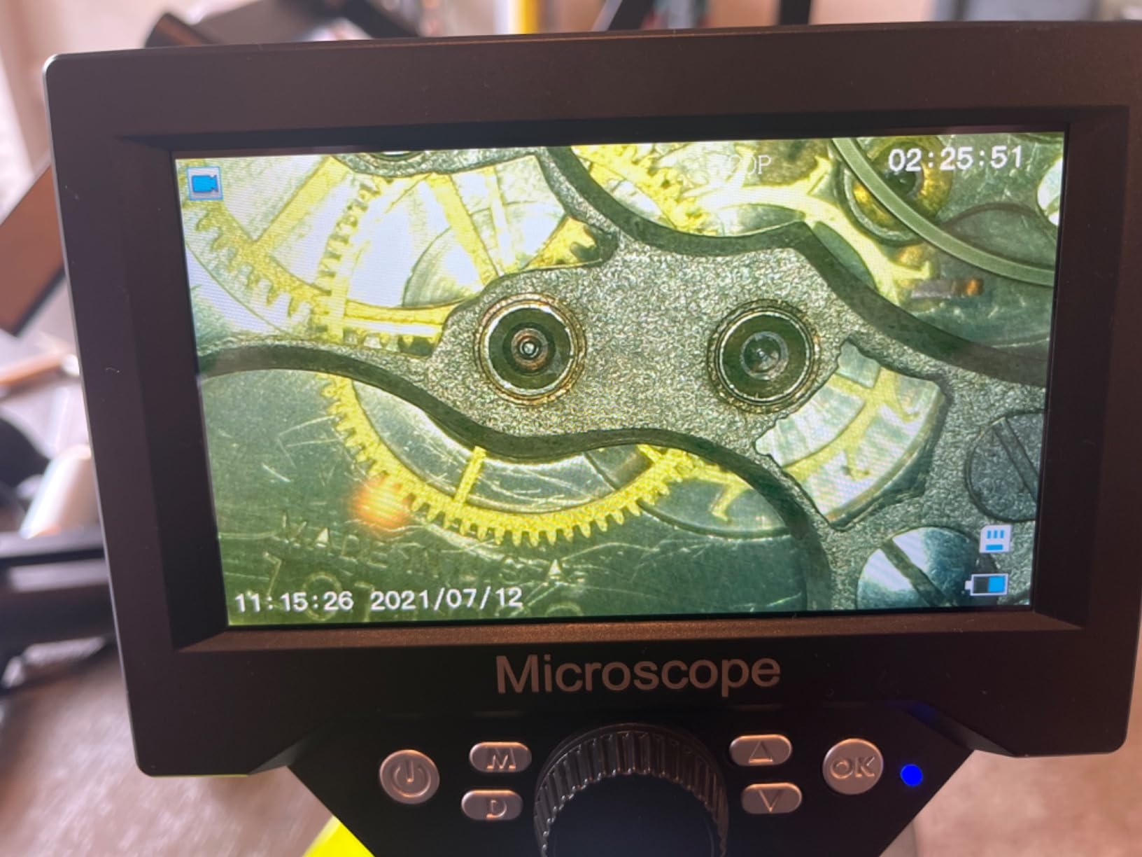 PalliPartners 40x-2000x Biological Compound Trinocular Microscope | 5MP camera for digital capture, Professional grade optics, bright LED illumination customer photo 1