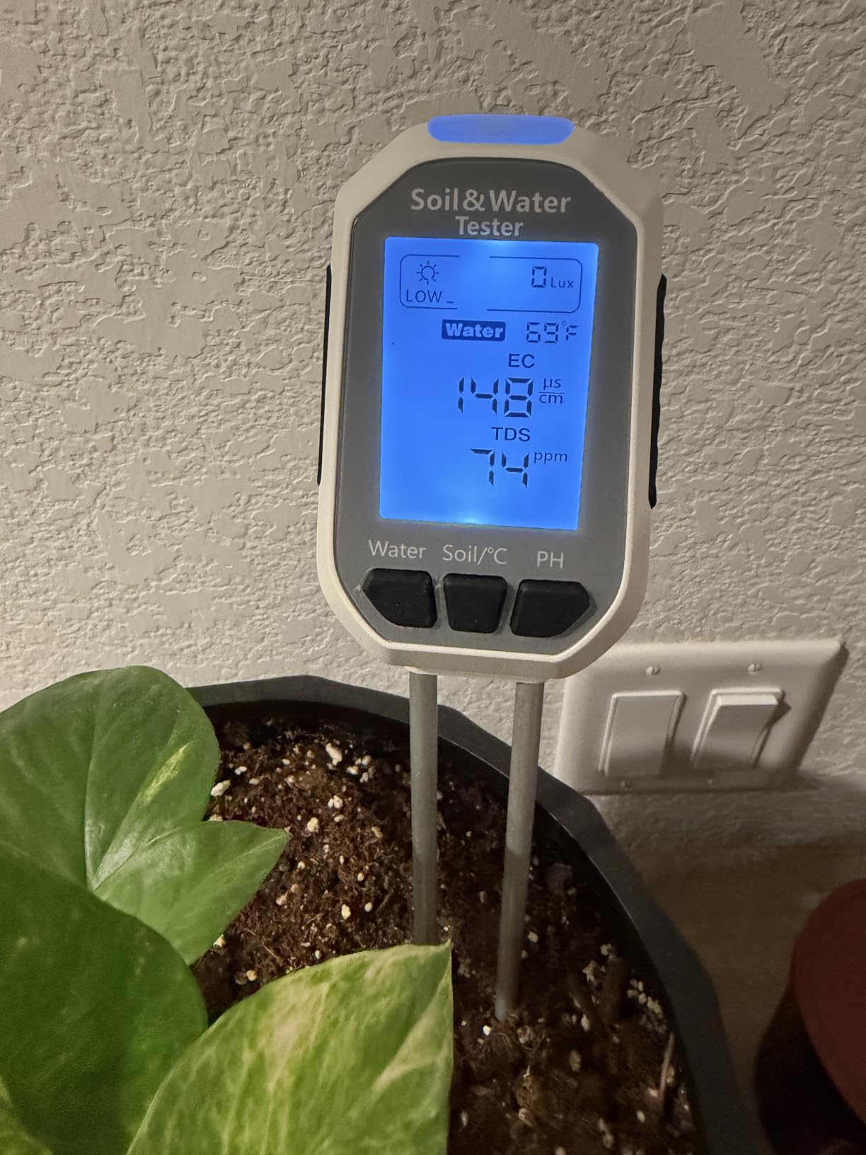 Moisture Meter for Plants, 7-in-1 Digital Soil Tester Kit with Backlit LCD - Measures pH, EC, TDS, Fertility, Temp, Moisture & Sunlight customer photo 1