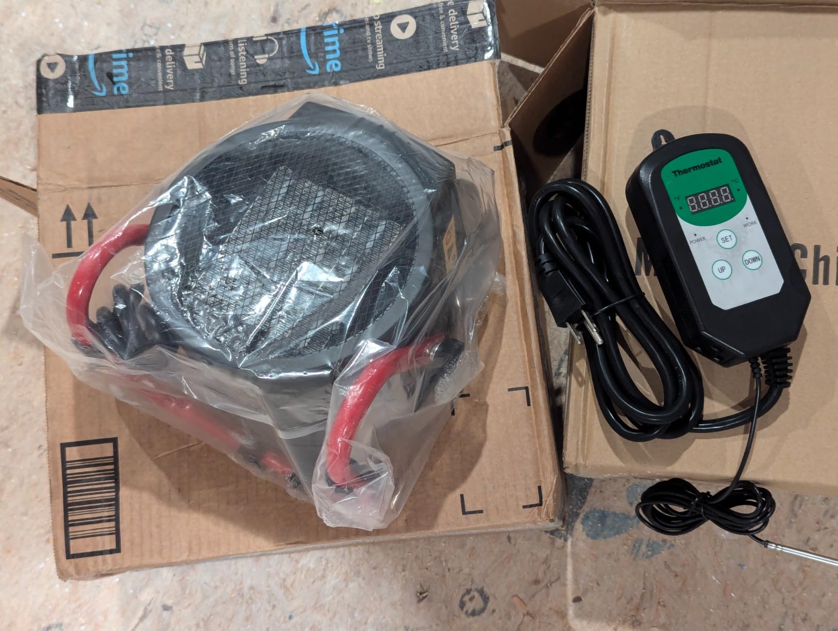 Greenhouse Heater with Thermostat, Auto Power Control with Digital Temperature Display, Fast Heating, Overheat Protection, Electric Heater for Grow Tent, Greenhouse, Flower Room, Patio customer photo 1