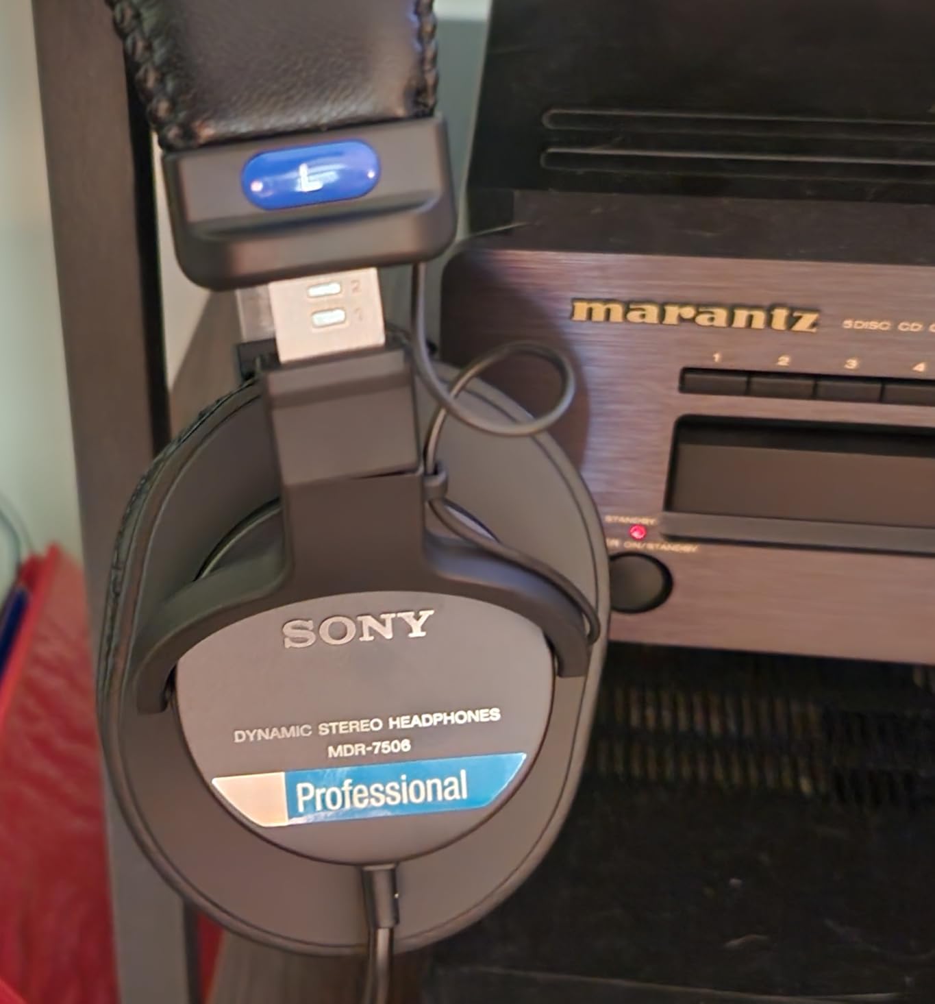 Sony MDR7506 Professional Large Diaphragm Headphone customer photo 2