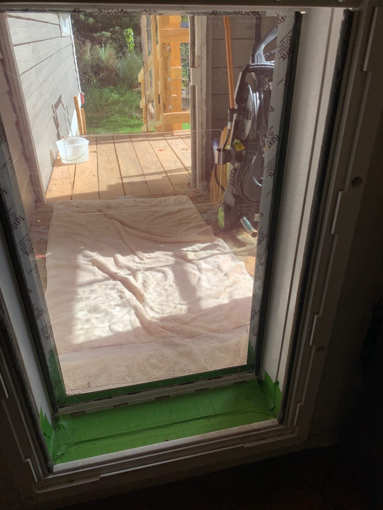 IDEAL PET PRODUCTS SINCE 1979 Ideal Pet Products Ruff-Weather Pet Door - Super Large customer photo 2