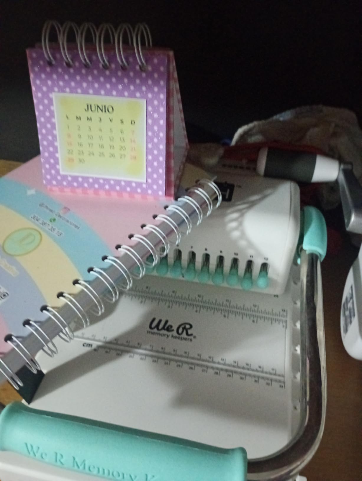 We R Memory Keepers Cinch Book Binding Machine Version 2, Mint, Easy to Use, Slide Ruler, Spiral Binding, Professional Books, Notebooks, Calendars customer photo 1