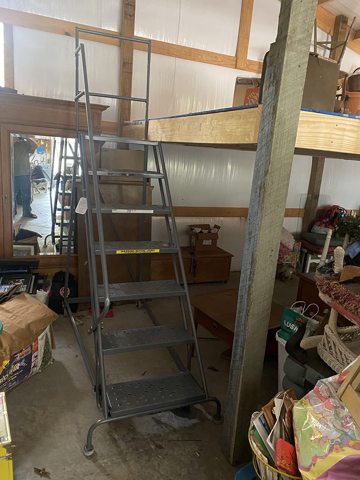 Tri-Arc KDEC111246 11-Step Forward Descent Safety Angle Steel Rolling Industrial and Warehouse Ladder with Perforated Tread, 24-Inch Wide Steps customer photo 1