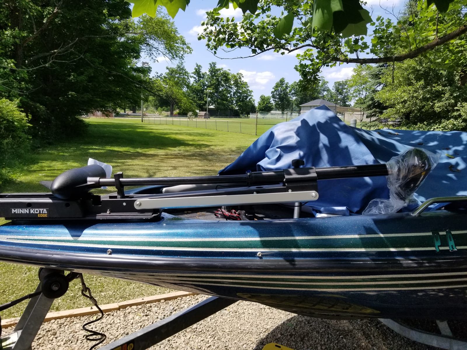 Minn Kota Edge Bow-Mount Electric Trolling Motor with Foot Pedal Control – 70 Lb. Thrust, 45 In. Shaft, Freshwater customer photo 2