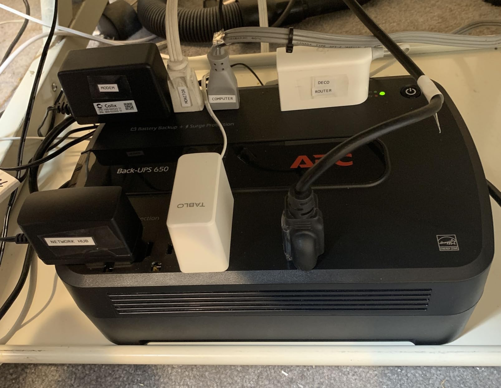 APC Battery Backup 650VA/390W Uninterruptible Power Supply for PC, BE650G1 customer photo 2