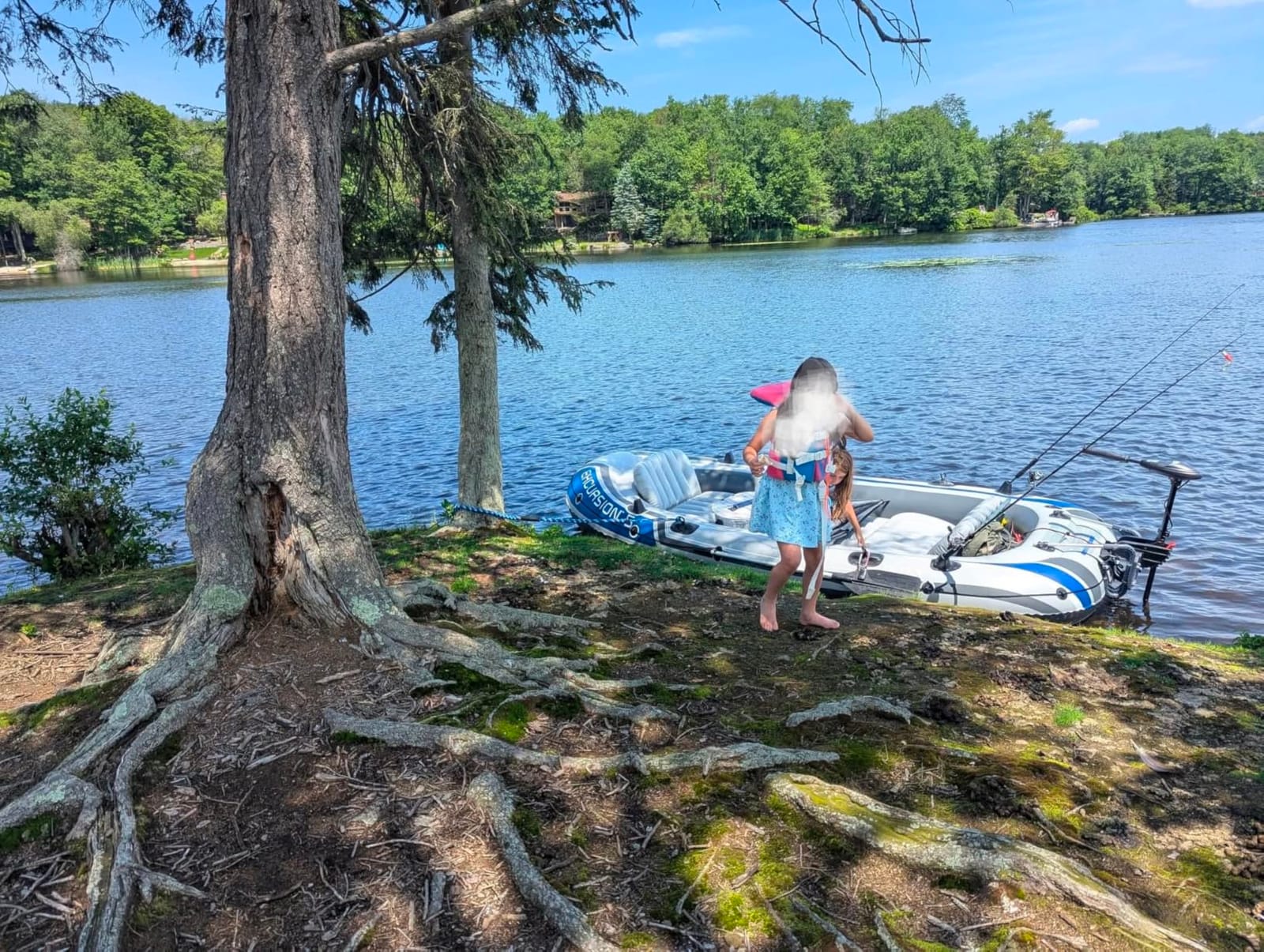 INTEX Transom Electric Trolling Motor for Inflatable Boat, 40lb Thrust | 68631E - Includes 12V Battery Cables & Adjustable Mounting Bracket, Transom Mount Assembly & Deep Cycle Battery Not Included customer photo 2