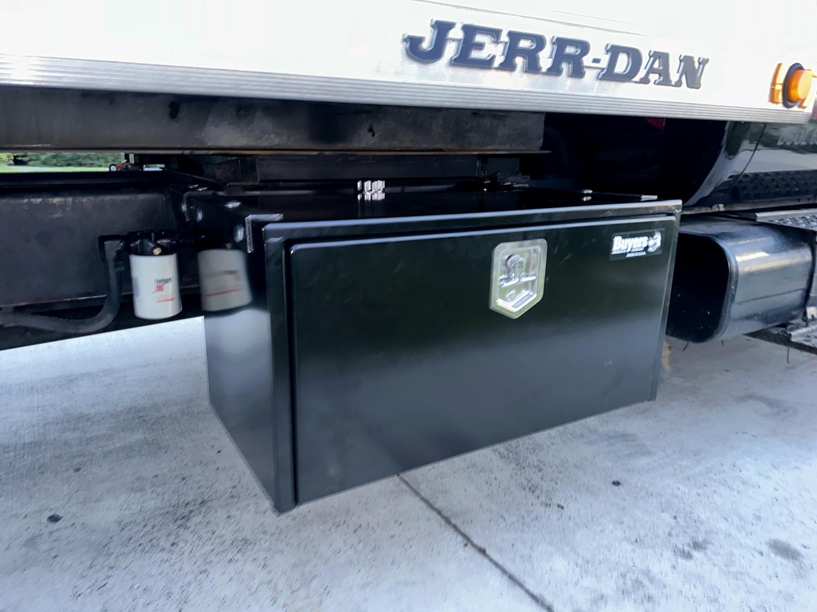 Buyers Products 1702310 Black Steel Underbody Truck Tool Box, 18x18x48 Inch customer photo 2