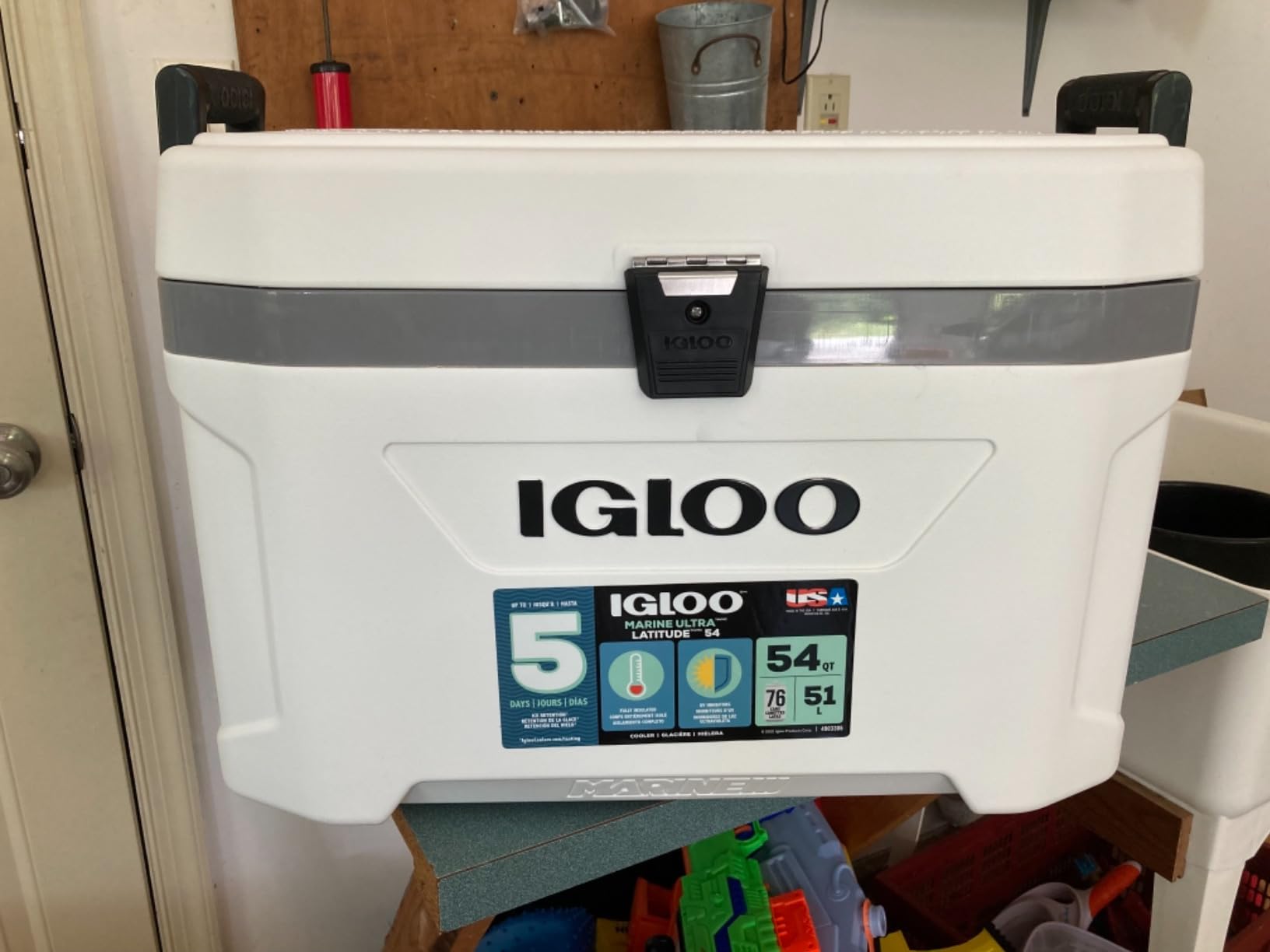 Igloo Marine Cooler | Insulated Hard Shell Ice Chest |Great for Fishing, Camping, Boating, & More customer photo 1