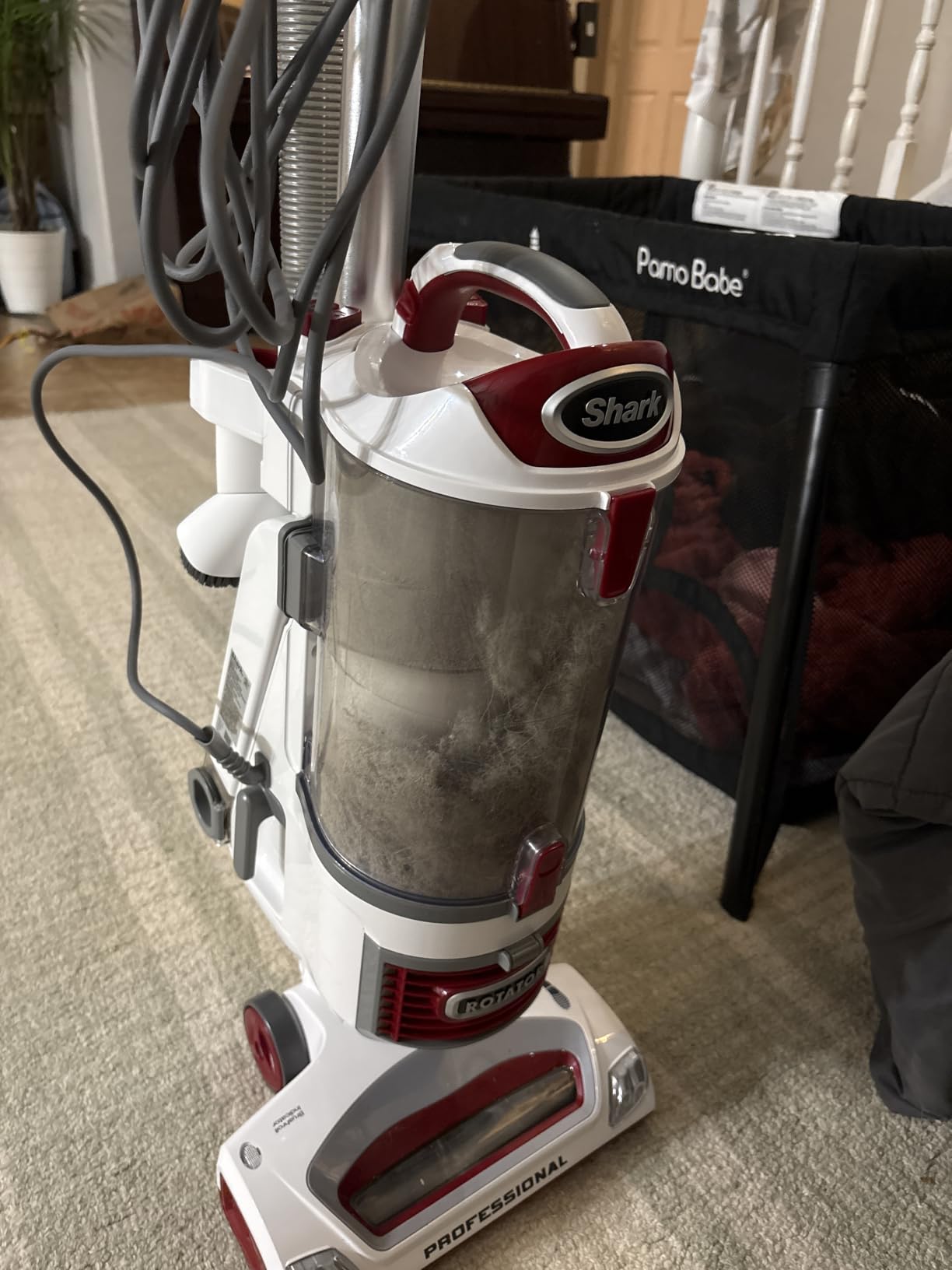 Shark Rotator Lift-Away Upright Vacuum with HEPA Filter, White/Red, NV501 customer photo 1
