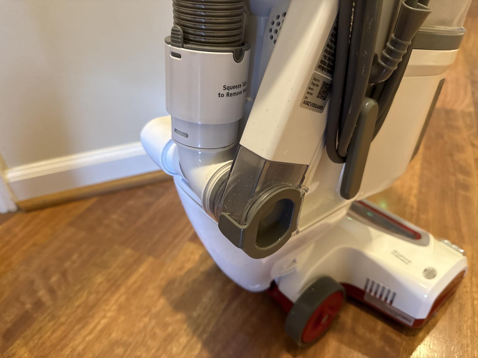 Shark Rotator Lift-Away Upright Vacuum with HEPA Filter, White/Red, NV501 customer photo 2