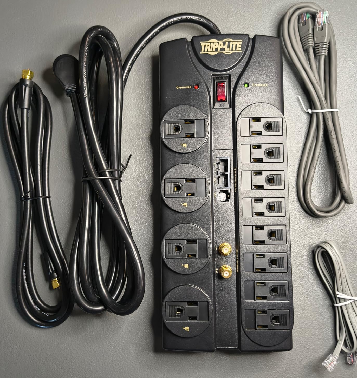 Eaton Tripp Lite TLP1208SAT Flat Plug Surge Protector 12 Outlets Home TV | Coax, Phone & Ethernet Protection | 2880 Joules, 8ft Extension Cable, Lifetime Manufacturer's Warranty & $250,000 Insurance customer photo 2