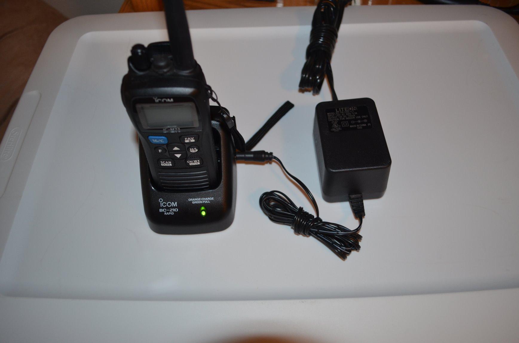 ICOM IC-M73 01 Icom IC-M73 01 Handheld VHF Marine Radio, 6 Watts customer photo 1