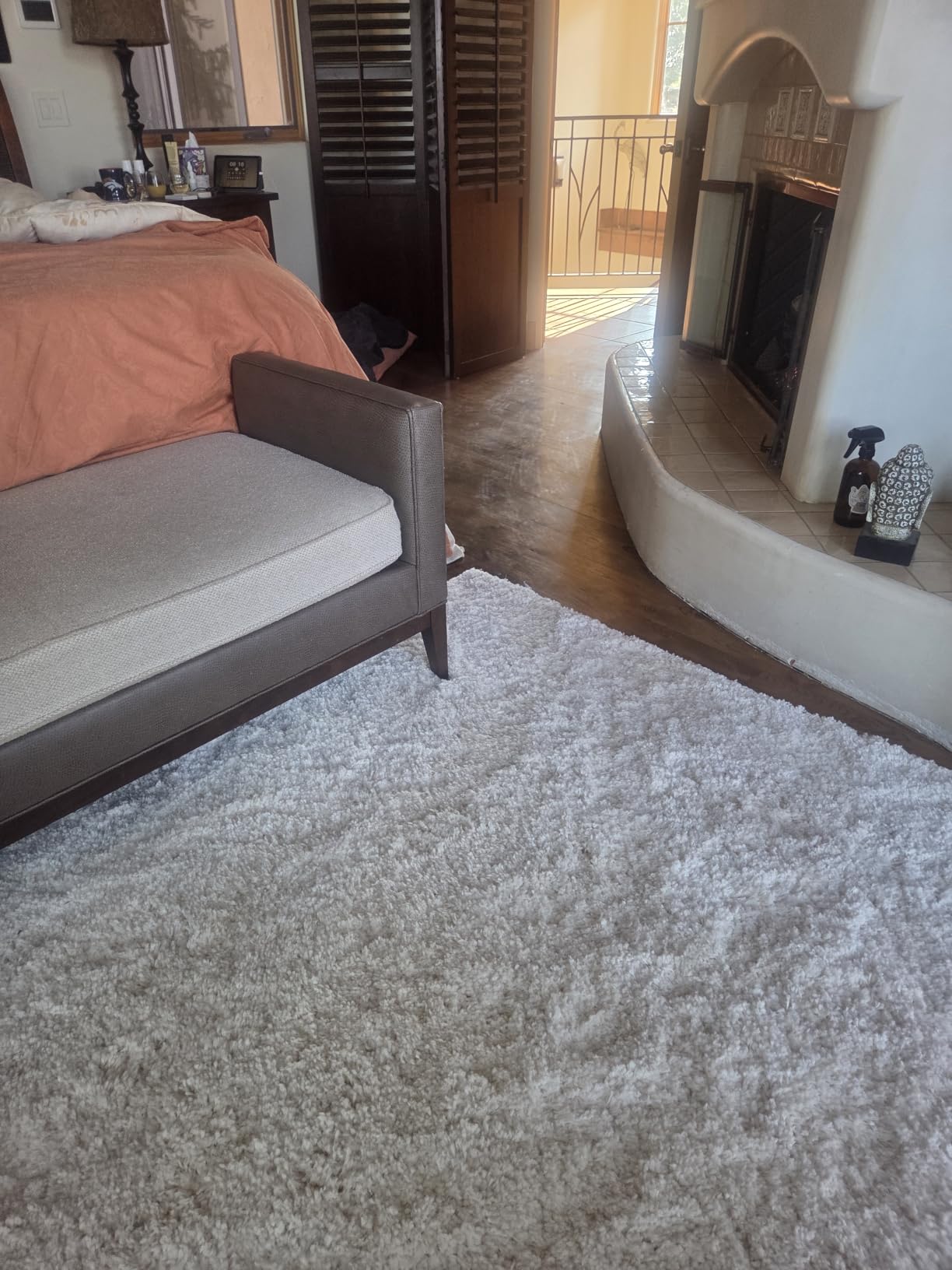 SAFAVIEH Area Rug 8x10 - California Shag Collection - Large - White, Non-Shedding & Easy to Clean, Ultra Plush Thick Pile, Ideal for Living Room, Bedroom, Dining Space (SG151-1010) customer photo 1
