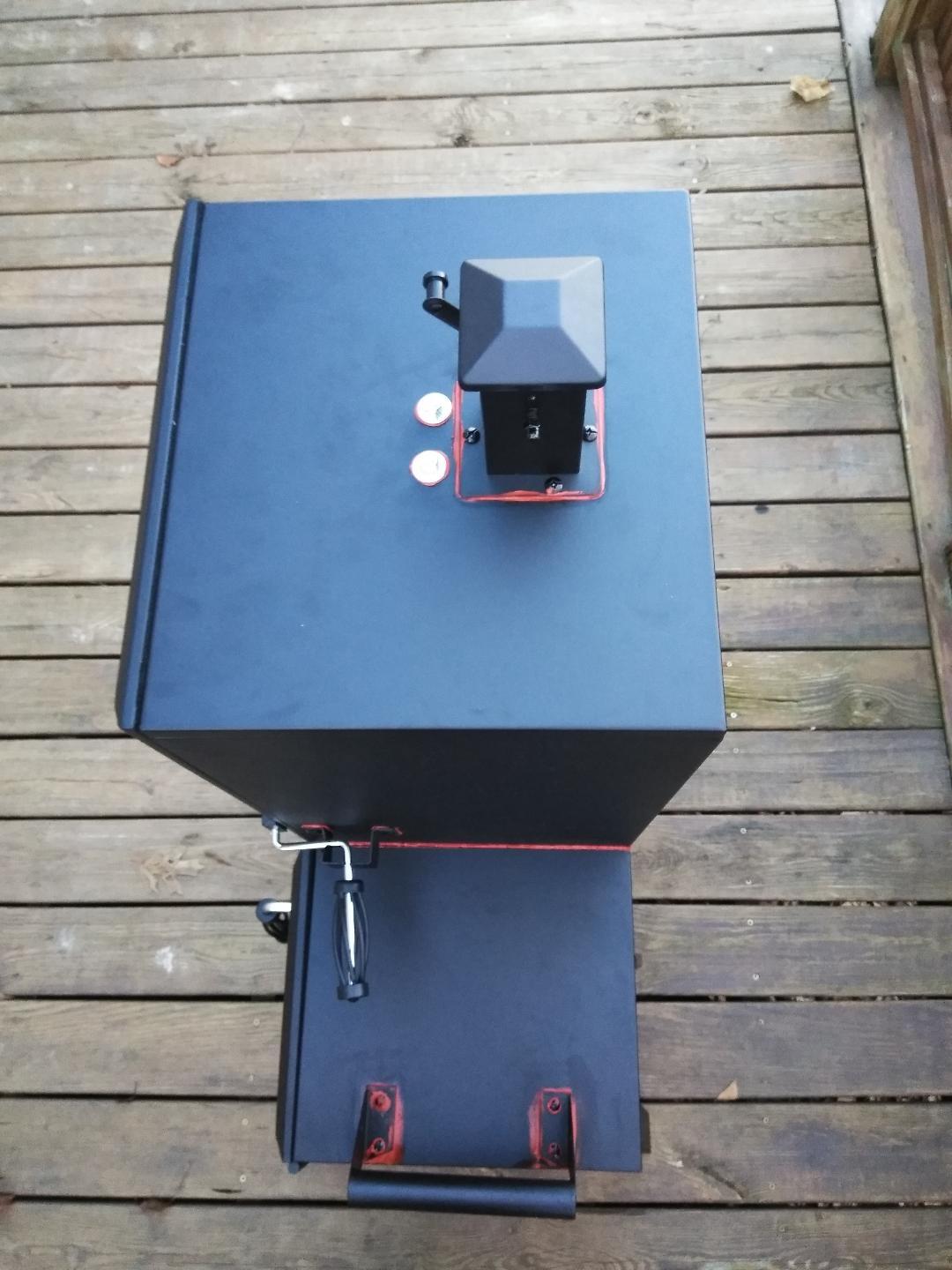 Dyna-Glo DGO1176BDC-D Vertical Offset Charcoal Smoker customer photo 2