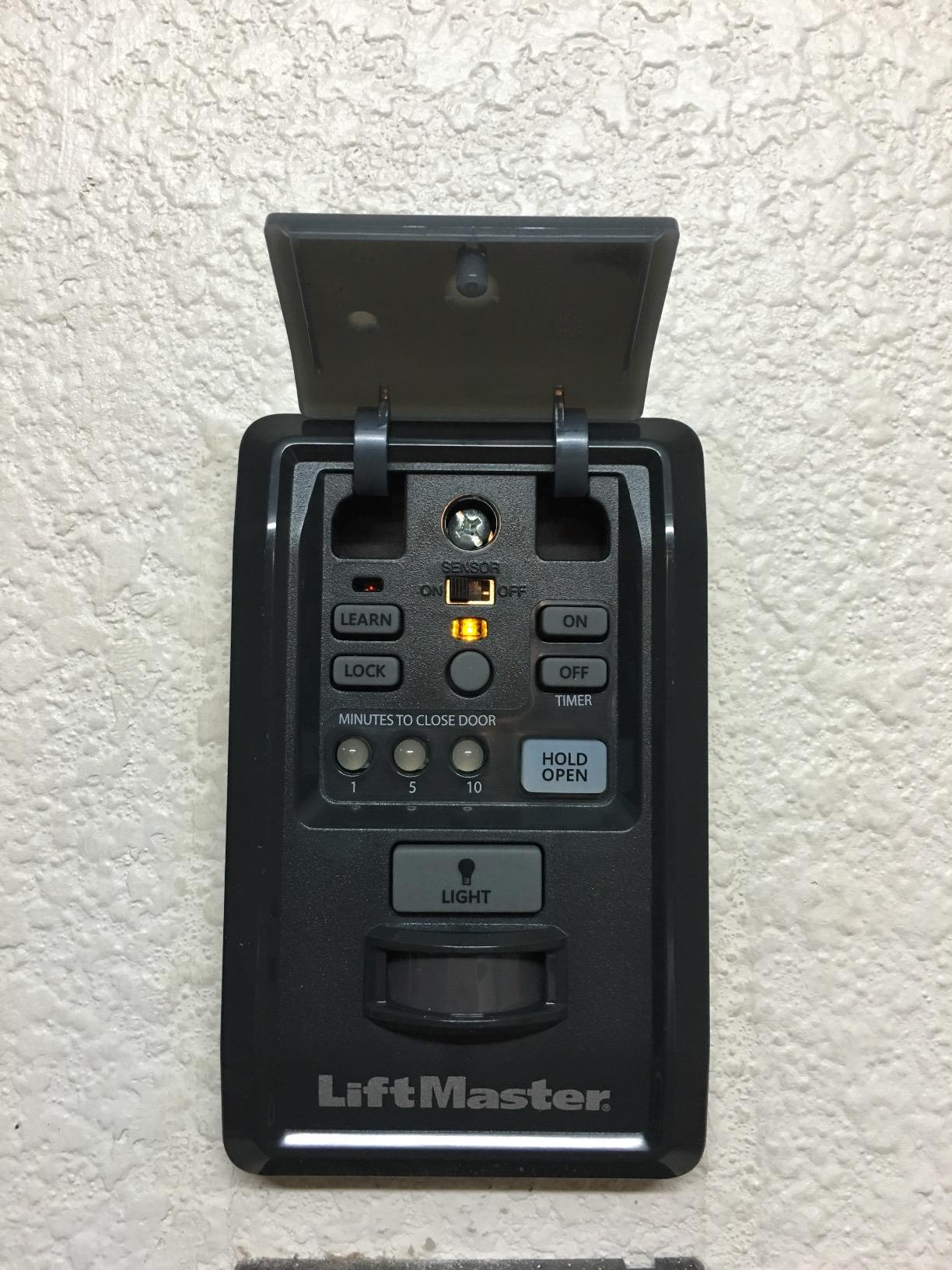 LiftMaster 888LM+828LM MyQ Retrofit Package customer photo 2