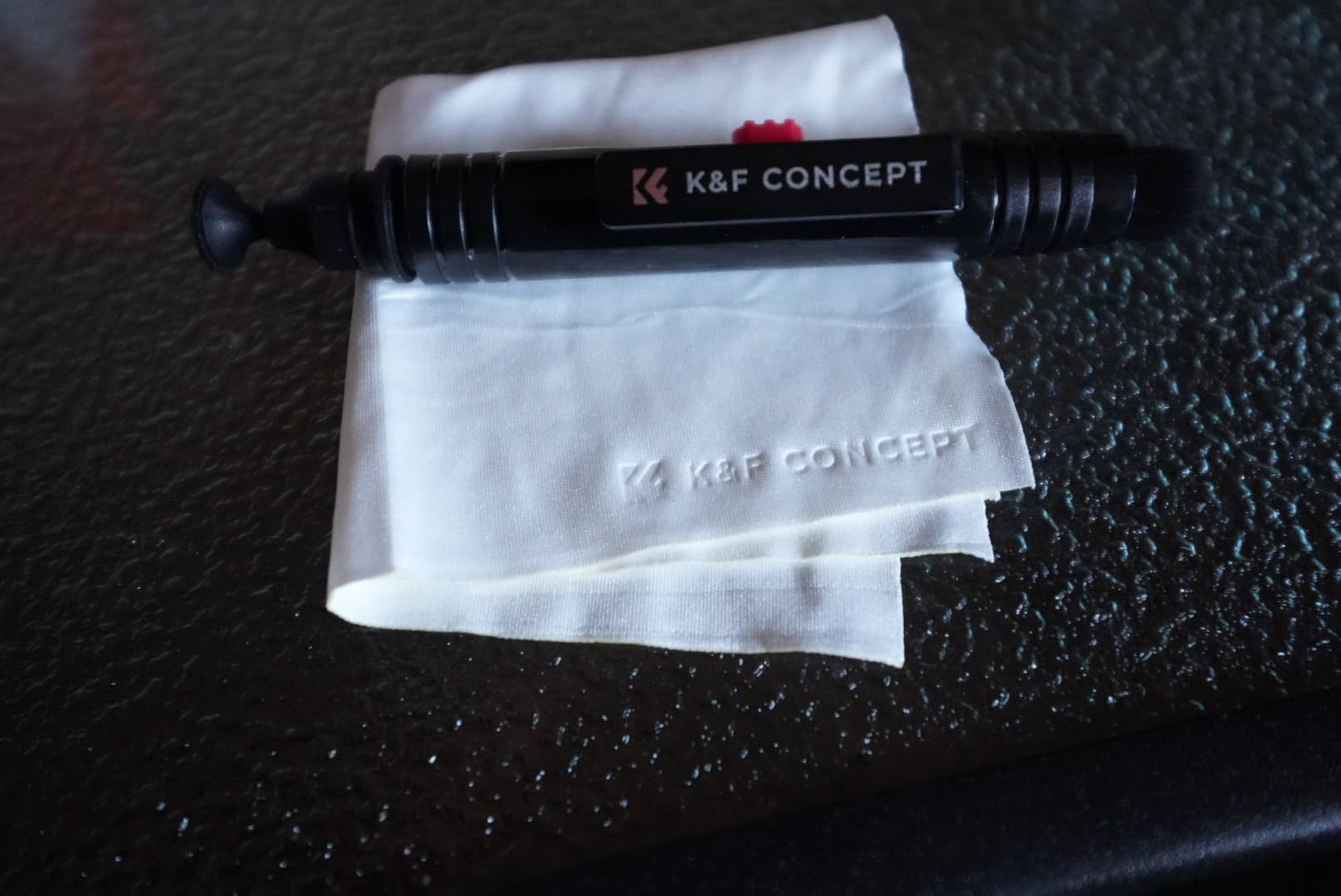 K&F CONCEPT 4 in 1 Camera Lens Cleaning Kit for Photography Beginner customer photo 1