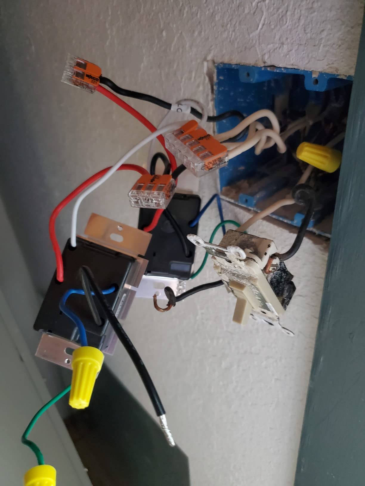 Lutron Caseta Smart Dimmer Switch (Smart Hub Required), No Neutral Required customer photo 2