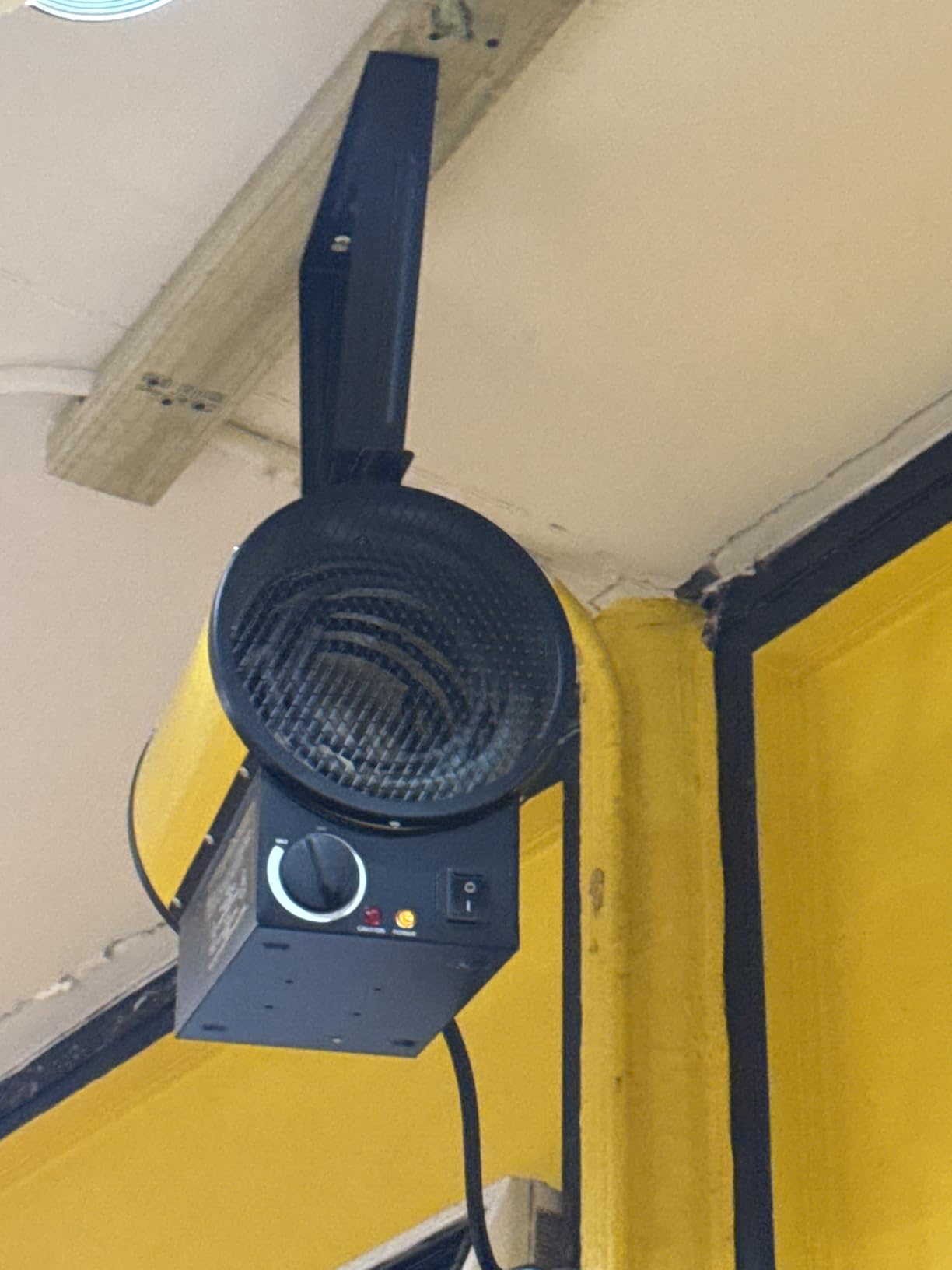 Dura Heat EUH5000 Electric Forced Air Heater 16,400 Btu, Yellow customer photo 1