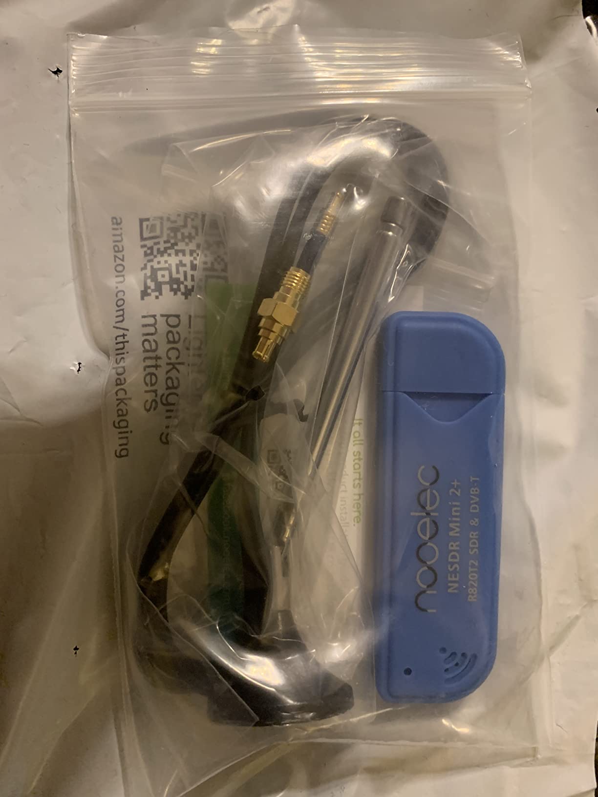 Nooelec NESDR Mini 2+ 0.5PPM TCXO RTL-SDR & ADS-B USB Receiver Set w/Antenna, Mount & Female SMA Adapter. RTL2832U & R820T2 Tuner. Low-Cost Software Defined Radio for Windows, Mac OS & Linux customer photo 2