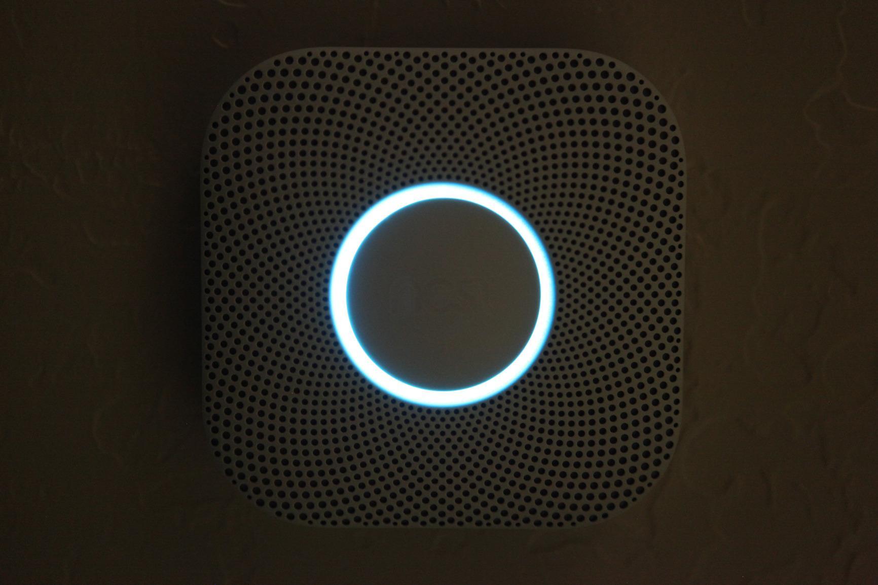 Google Nest Protect - Smoke Alarm - Smoke Detector and Carbon Monoxide Detector - Wired, White customer photo 1
