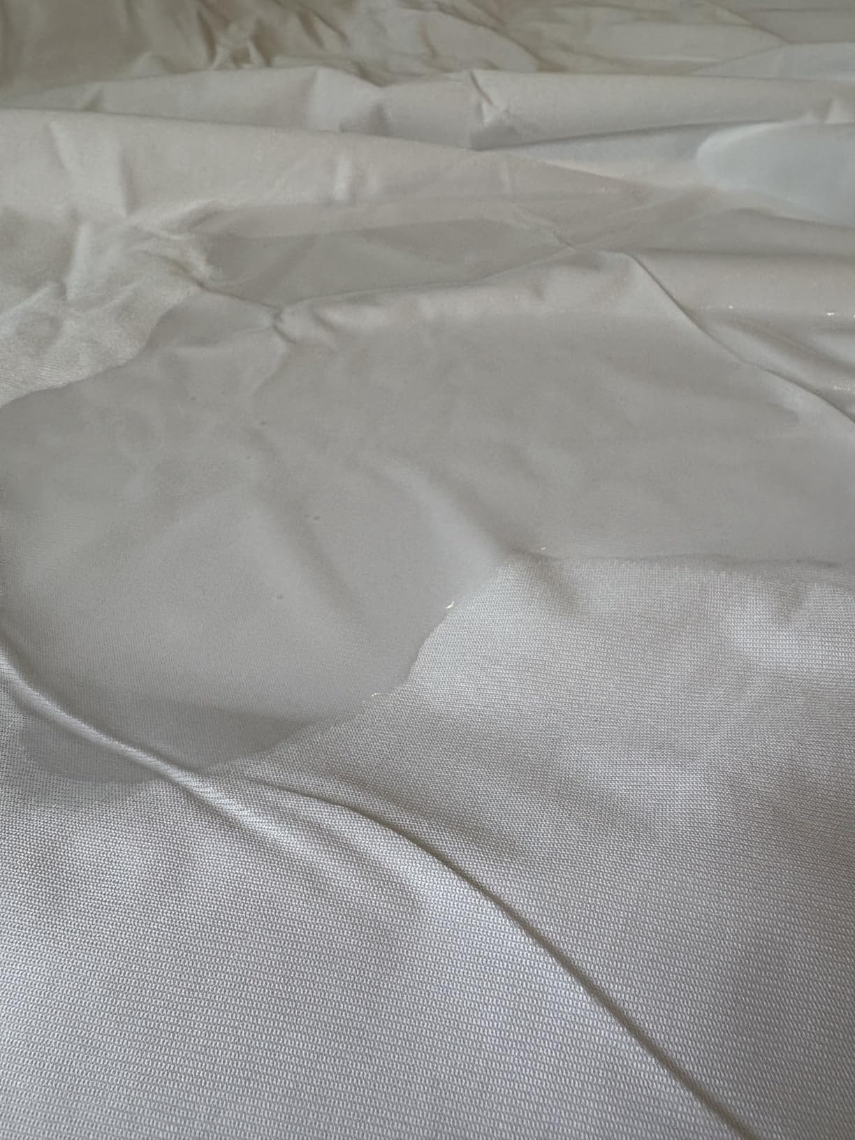 Utopia Bedding Mattress Protector Zippered Twin XL Size, 100% Waterproof Bed Bug and Dust Mite Proof Mattress Encasement, Absorbent 6 Sided Mattress Cover customer photo 2