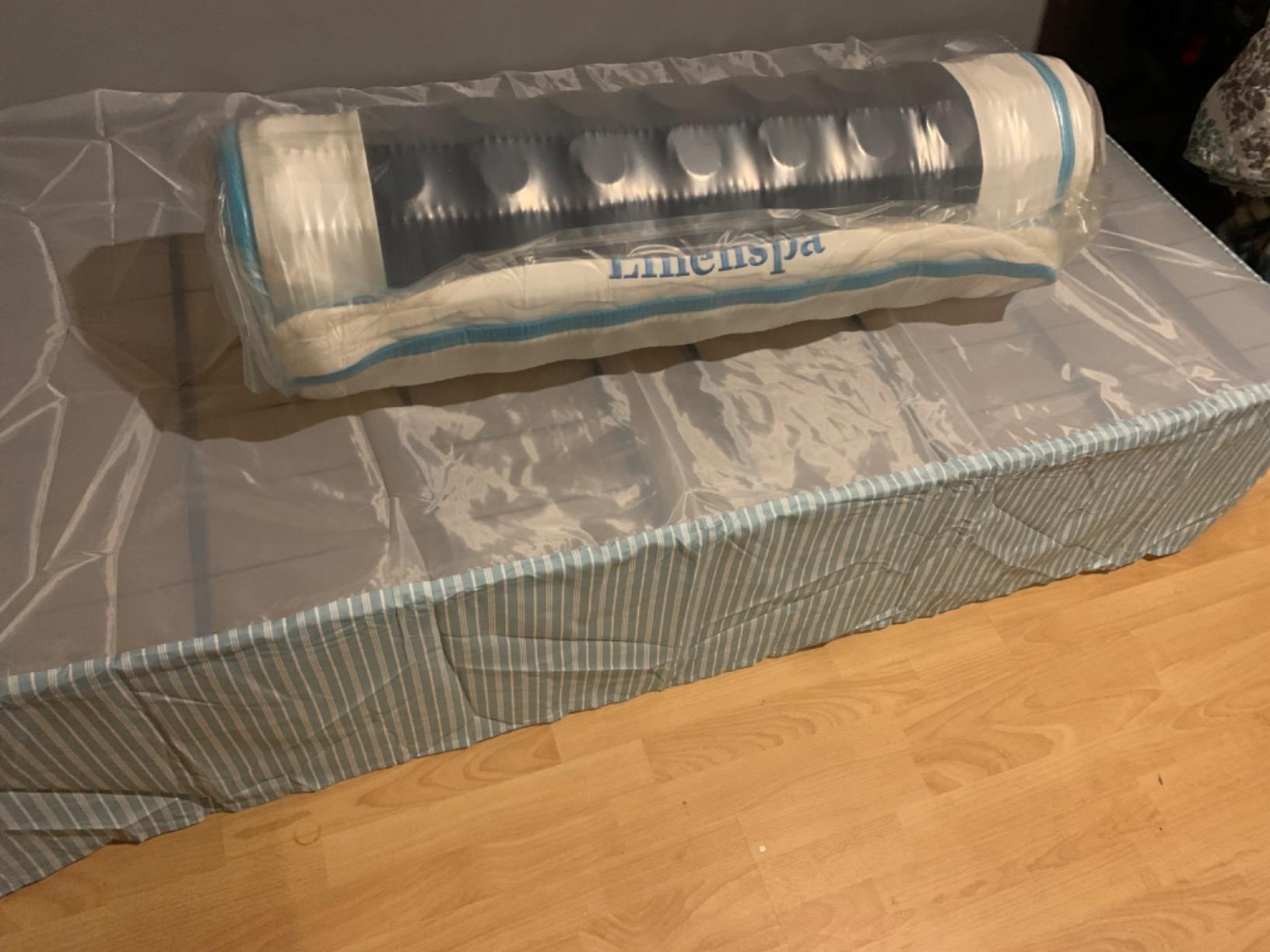 Linenspa 6 Inch Memory Foam Mattress - Firm Feel - Full customer photo 2