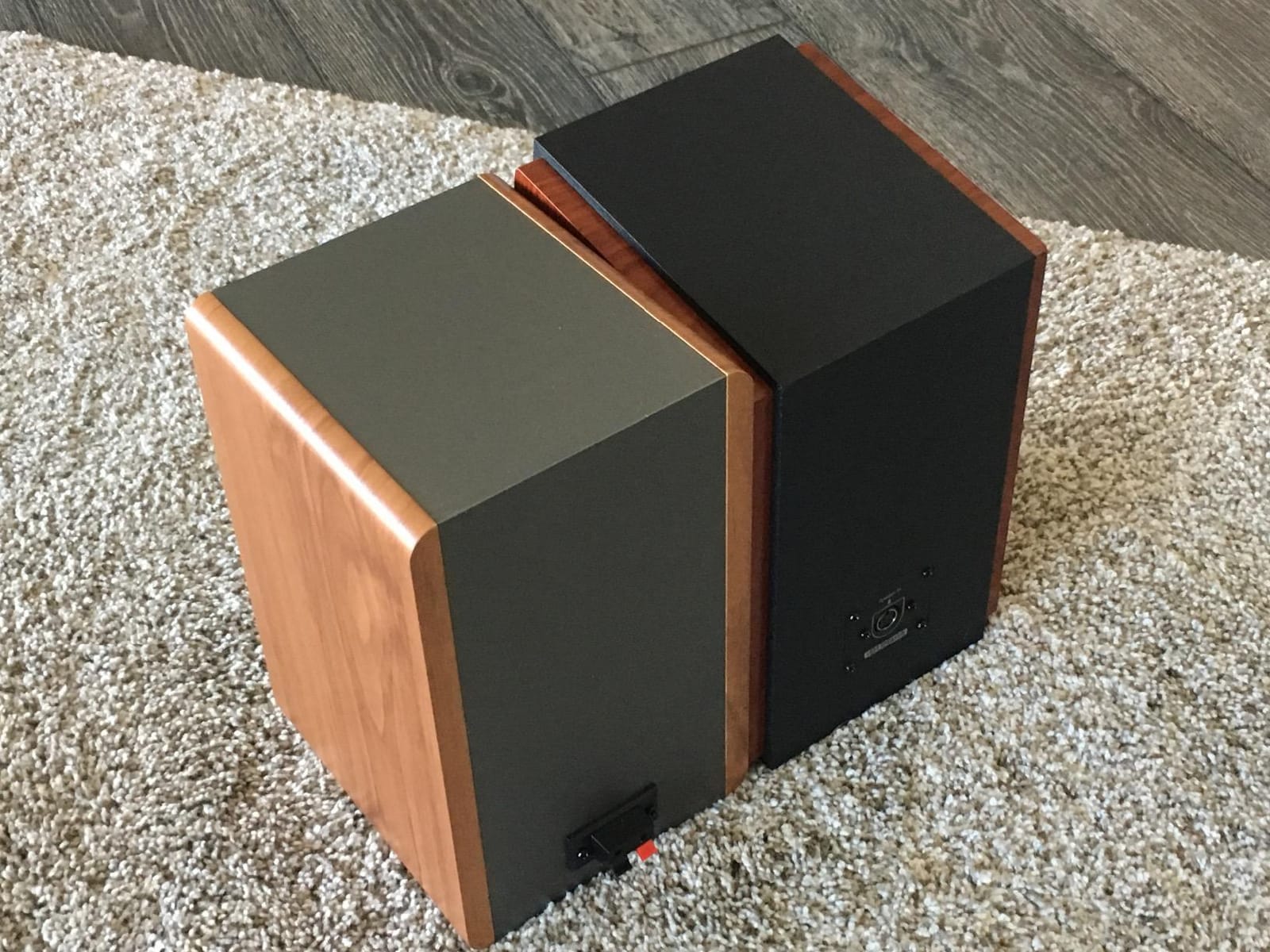 Edifier R1280T Powered Bookshelf Speakers -2.0 Near Field Studio Monitor customer photo 2