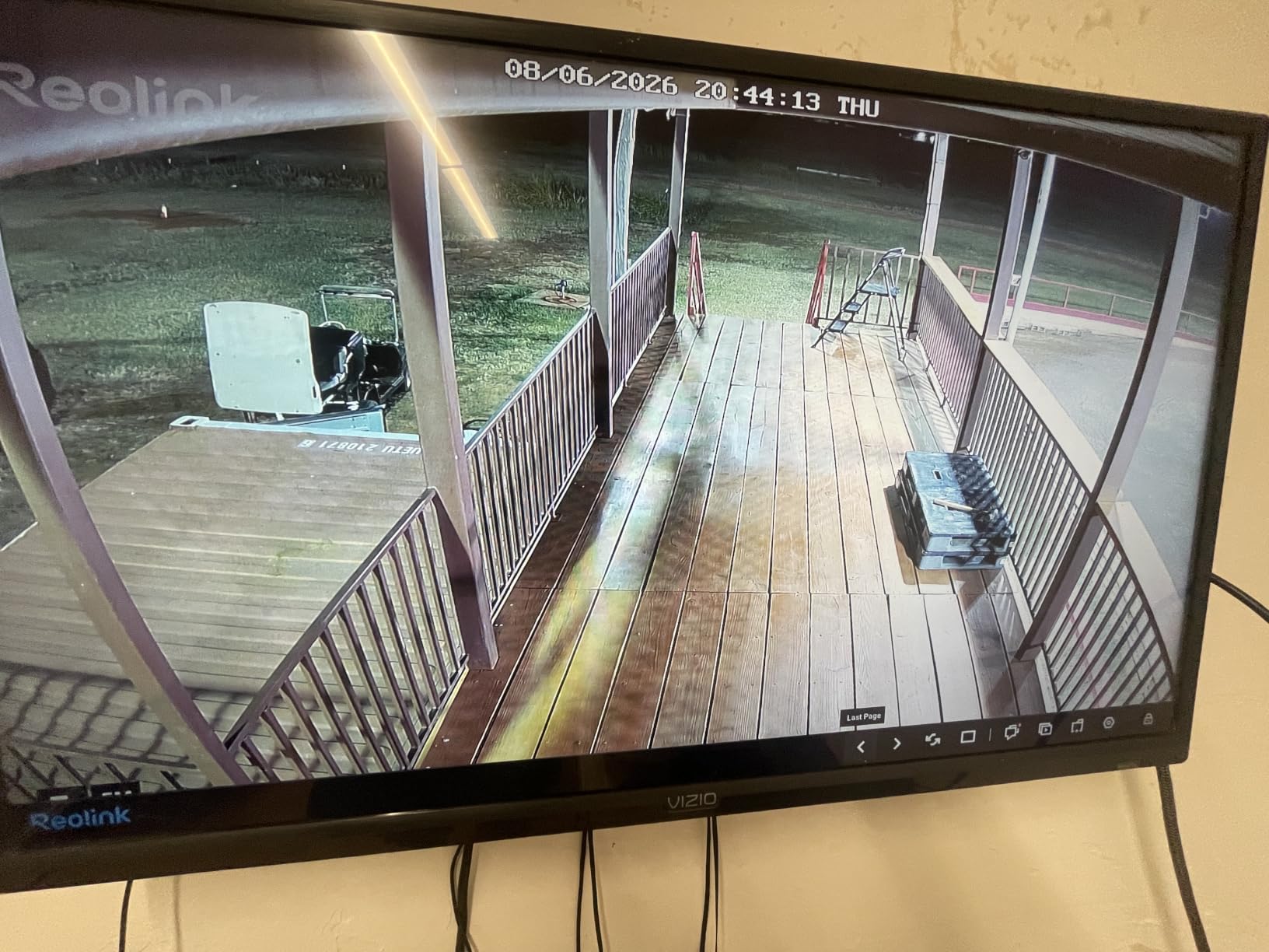 REOLINK 8CH 5MP PoE Security Camera System with 2TB HDD RLK8-410B4-5MP customer photo 1