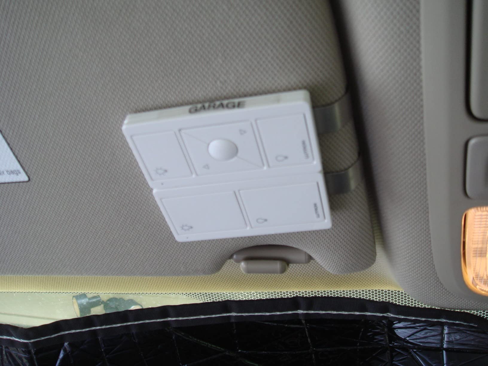 Lutron Caseta Smart Light Switch for Lighting and Fans (Smart Hub Required) customer photo 1