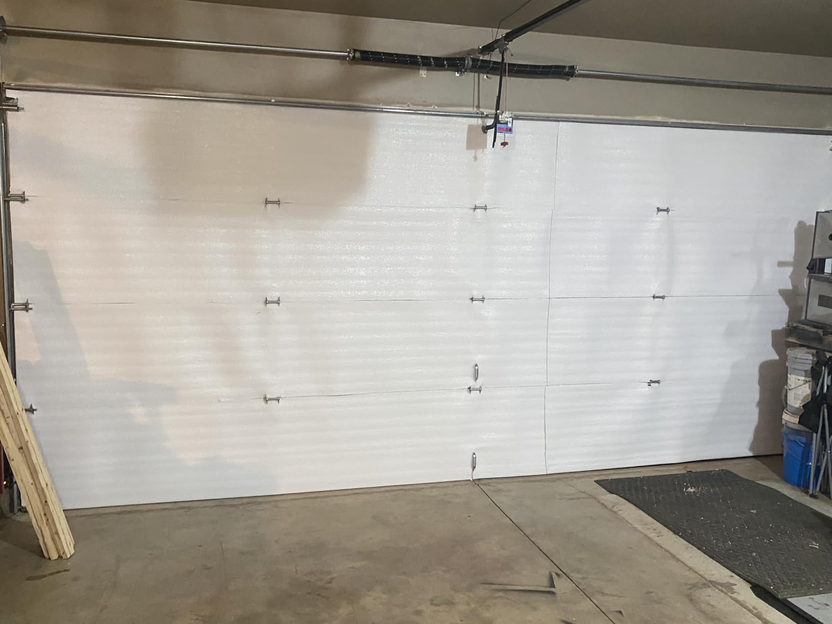 US Energy Products NASA Tech White Reflective Foam Core Garage Door Insulation Kit (9L x 7H) or (9L x 8H) Single Garage Doors R8 (Upgraded Tape) customer photo 1
