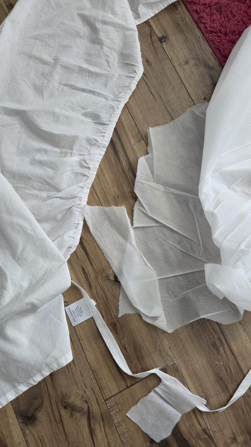 Utopia Bedding King Bed Skirt - Soft Quadruple Pleated Ruffle - Easy Fit with 16 Inch Tailored Drop - Hotel Quality, Shrinkage and Fade Resistant, White customer photo 1