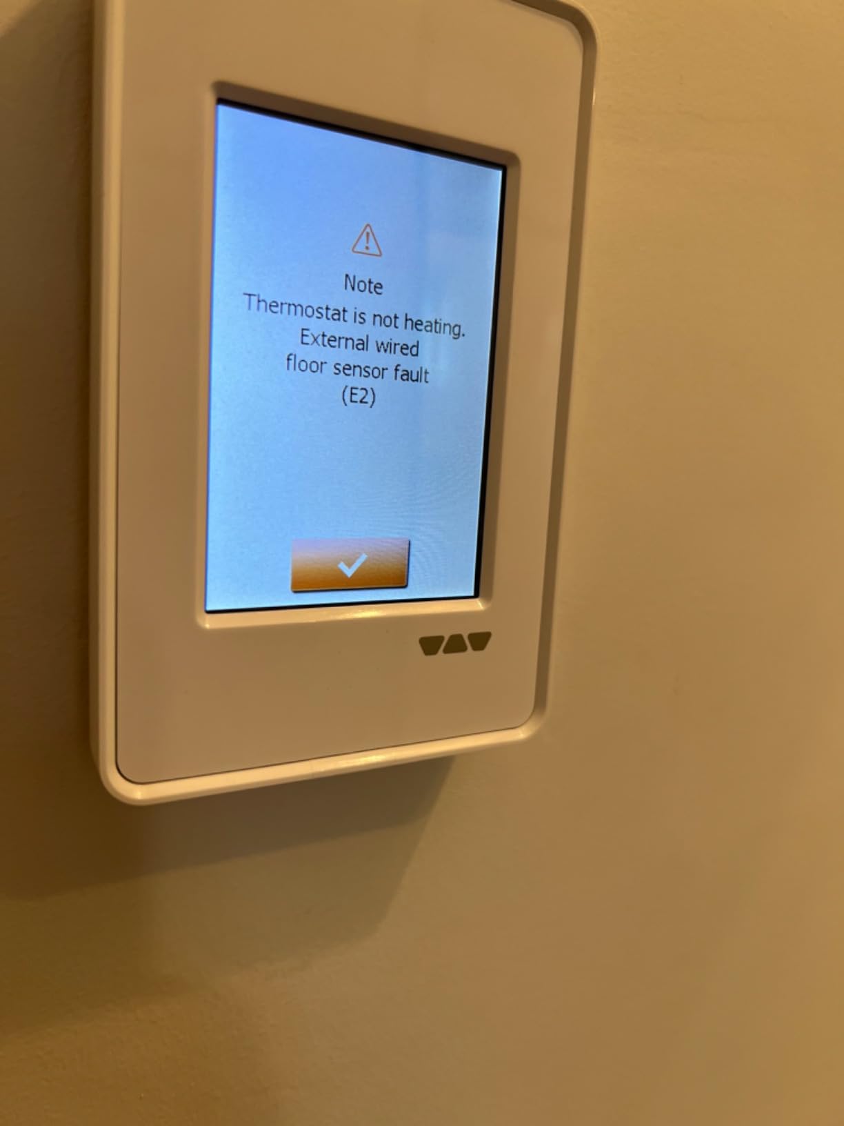 Schluter Ditra-Heat-E-RT Thermostat with Built-in Ground Fault Circuit Interrupter - Ideal for Home Floor Heating - Programmable Touchscreen, Energy Tracking, 3.5