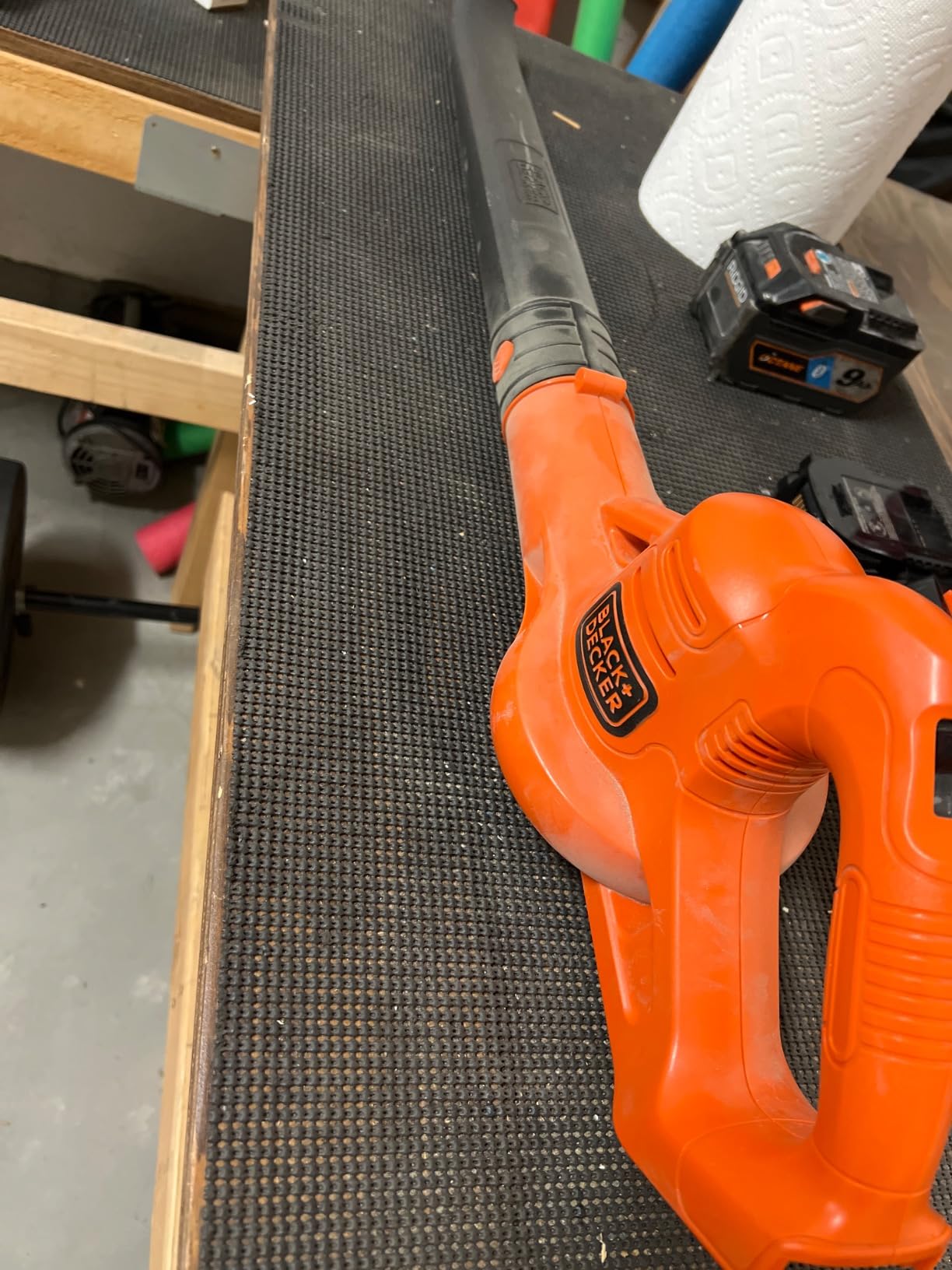 BLACK+DECKER 20V MAX Weed Eater, Edger and Sweeper Combo, Includes 2 Batteries and Charger, Cordless Electric Weed Wacker and 130 Mph Hard Surface Leaf Blower, 10 in. (LCC222) customer photo 1
