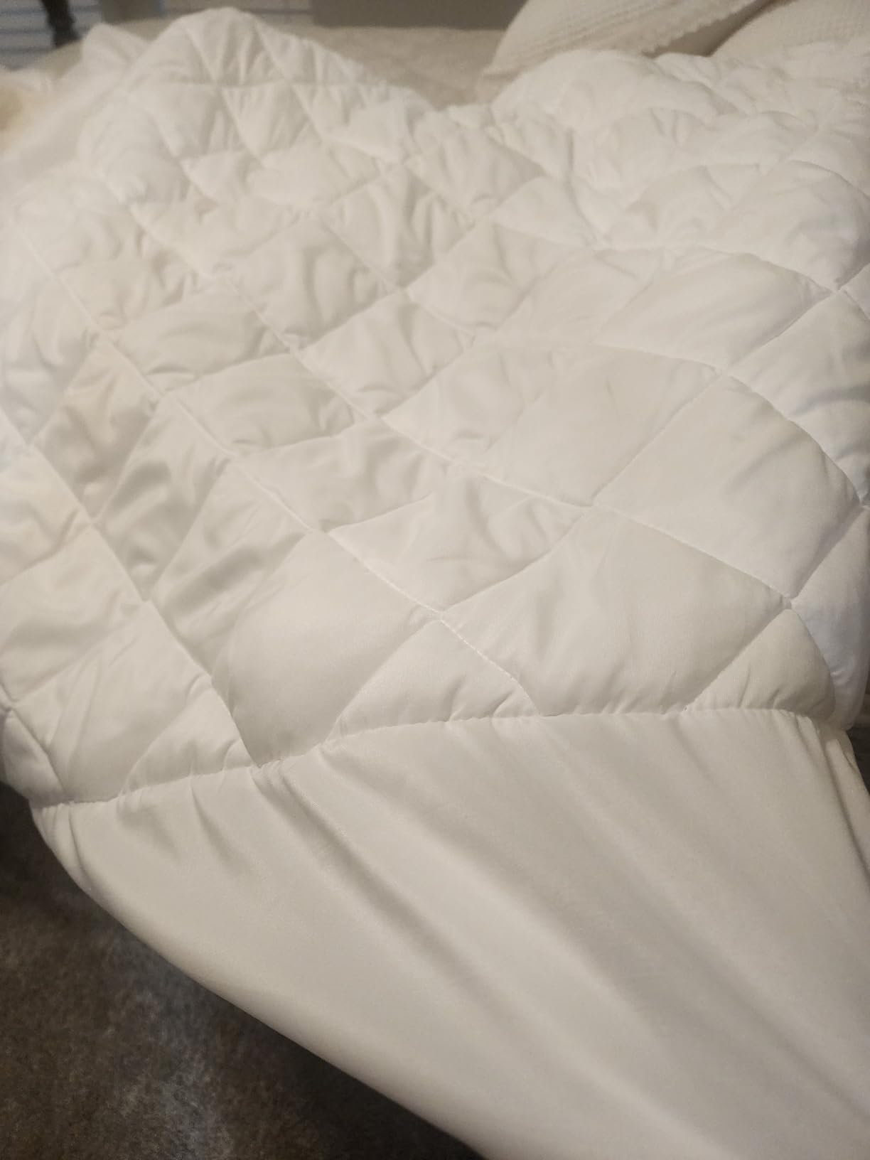 Twin XL Mattress Pad Quilted Mattress Protector Topper fits 16