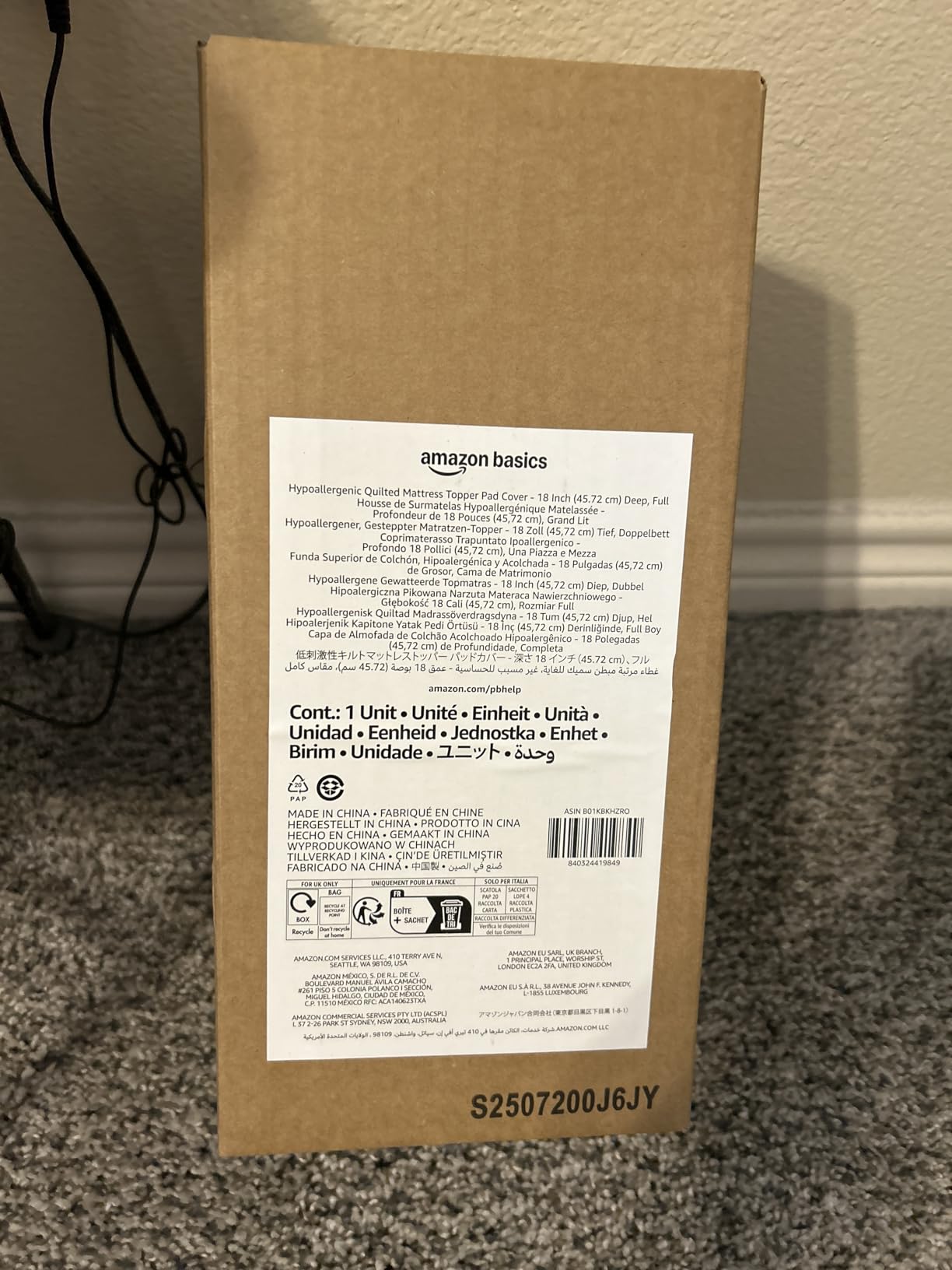 Amazon Basics Hypoallergenic Quilted Plush and Breathable Mattress Topper Pad, 18 Inches Deep, Padded, Washable, Queen, White customer photo 1