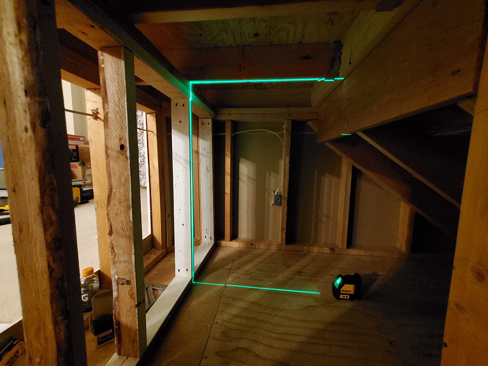 DEWALT Level, Cross Line Laser, Green (DW088CG) customer photo 2