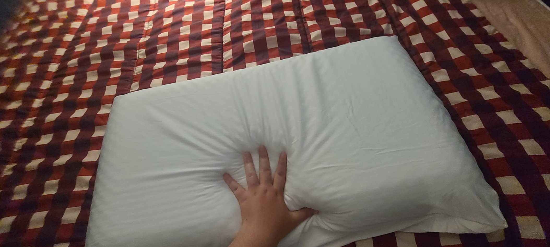 Weekender Cooling Gel Memory Foam Pillow for Sleeping, Standard Size, Ventilated Cooling Pillow for Side & Back Sleepers, Neck & Shoulder Support, Medium Firm, Washable Cover customer photo 1