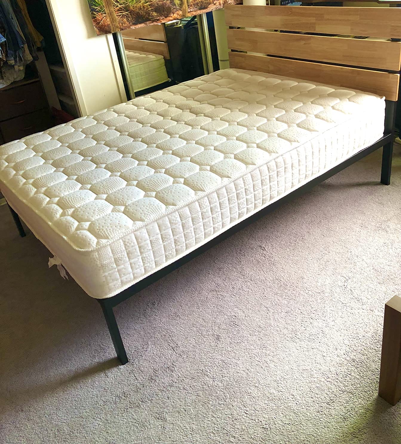 ZINUS Olivia Metal and Wood Platform Bed Frame / No Box Spring Needed / Wood Slat Support / Easy Assembly, Queen customer photo 1