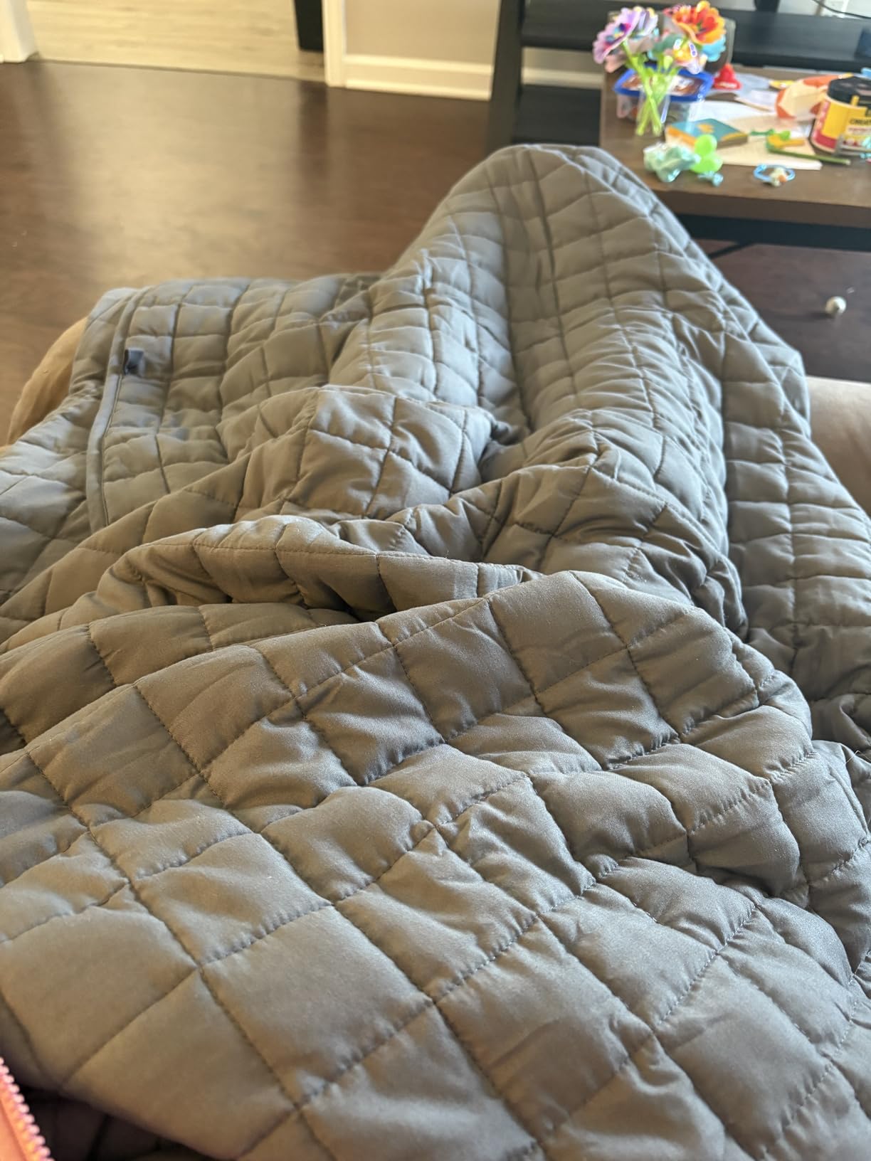 YnM 15lbs Weighted Blanket for Adults, Heavy Bed Throw Blanket with Cooling Glass Beads for All Season Use, Ideal for ~140lbs (48x72 Inches, Twin/Full, Dark Grey) customer photo 2