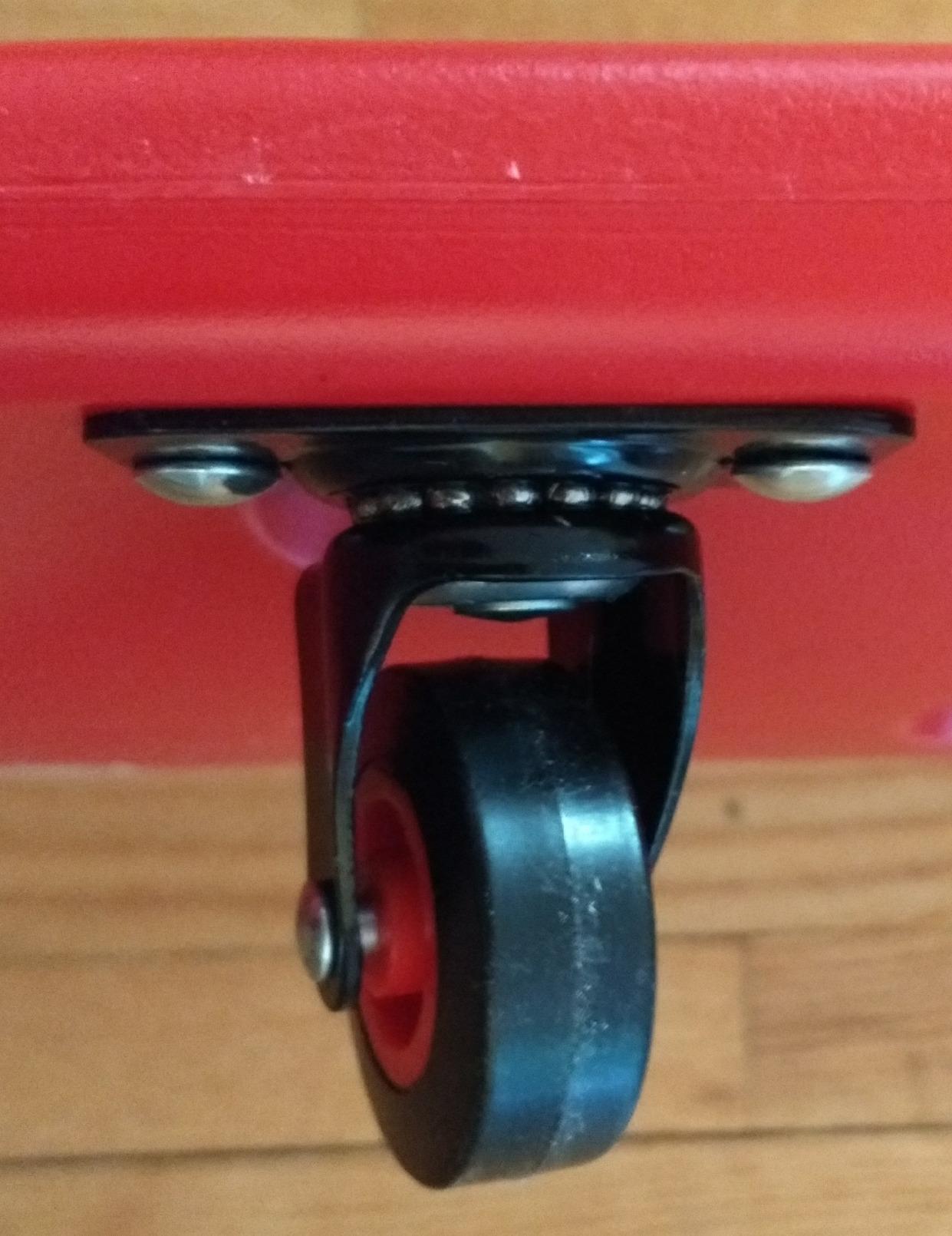 Pro Lift Mechanic Plastic Creeper 36 Inch - Blow Molded Ergonomic HDPE Body with Padded Headrest - 300 Lbs Capacity customer photo 1